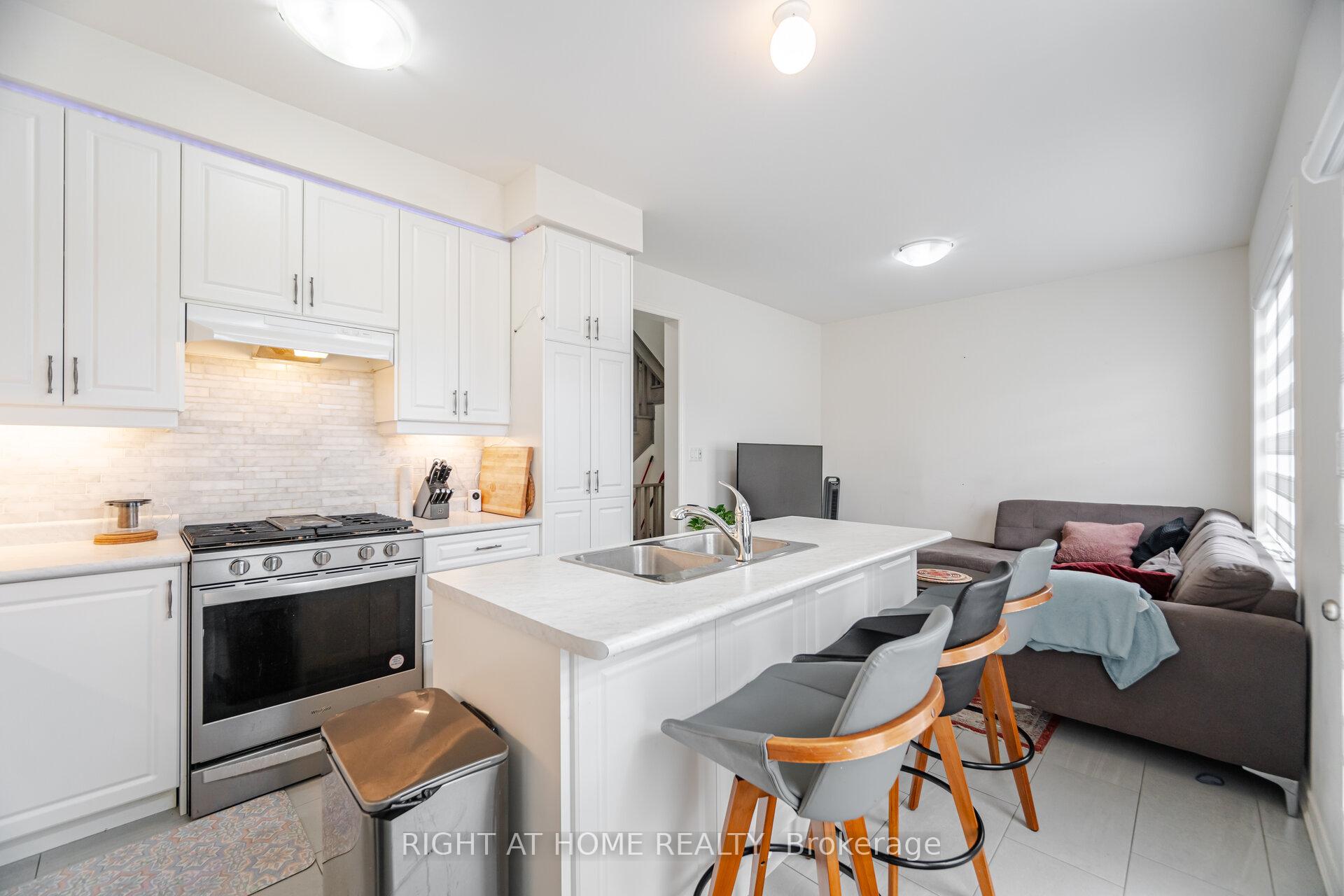 Photo 18 of 266 Skinner Road, Hamilton, Waterdown — HOMEH
