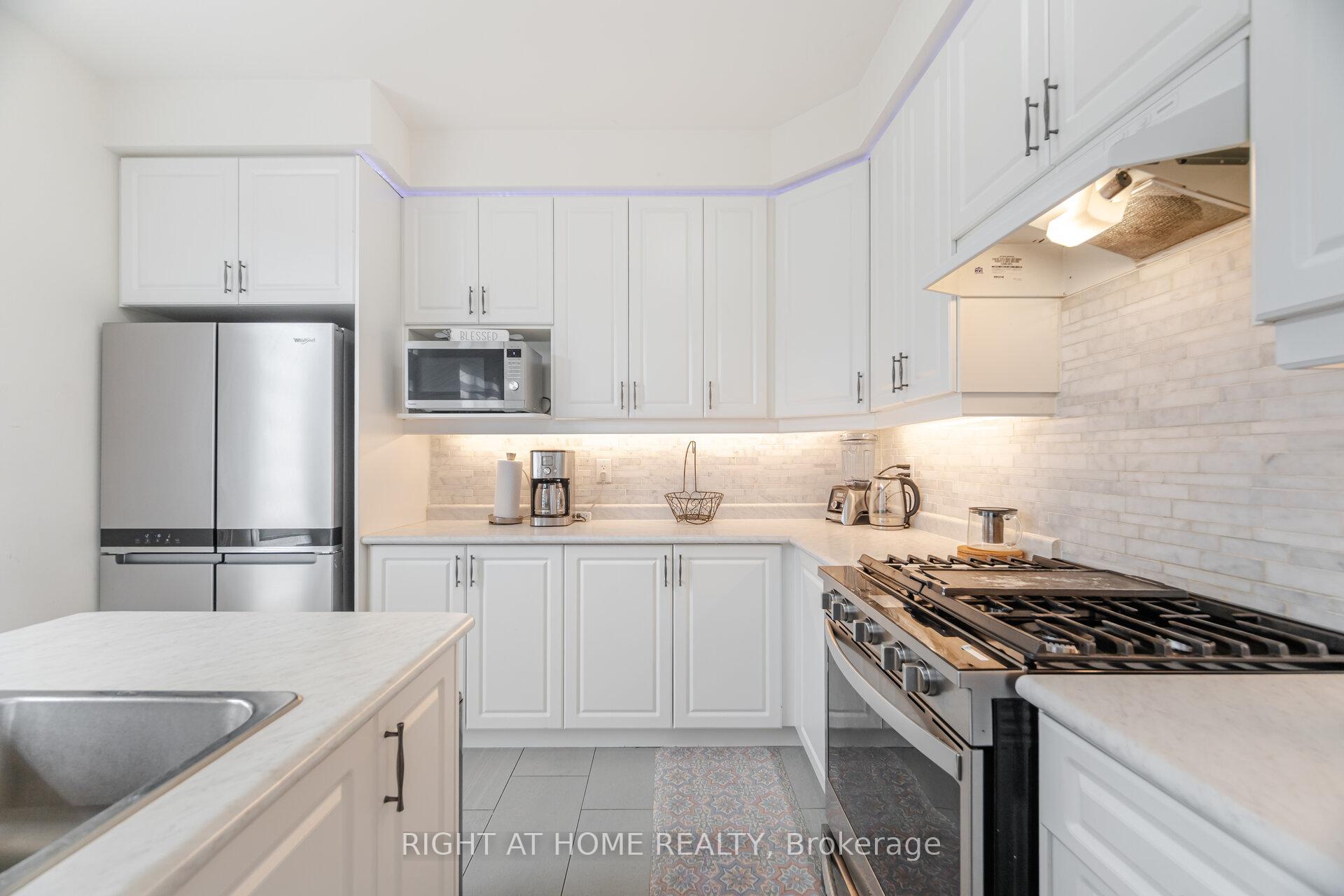 Photo 19 of 266 Skinner Road, Hamilton, Waterdown — HOMEH