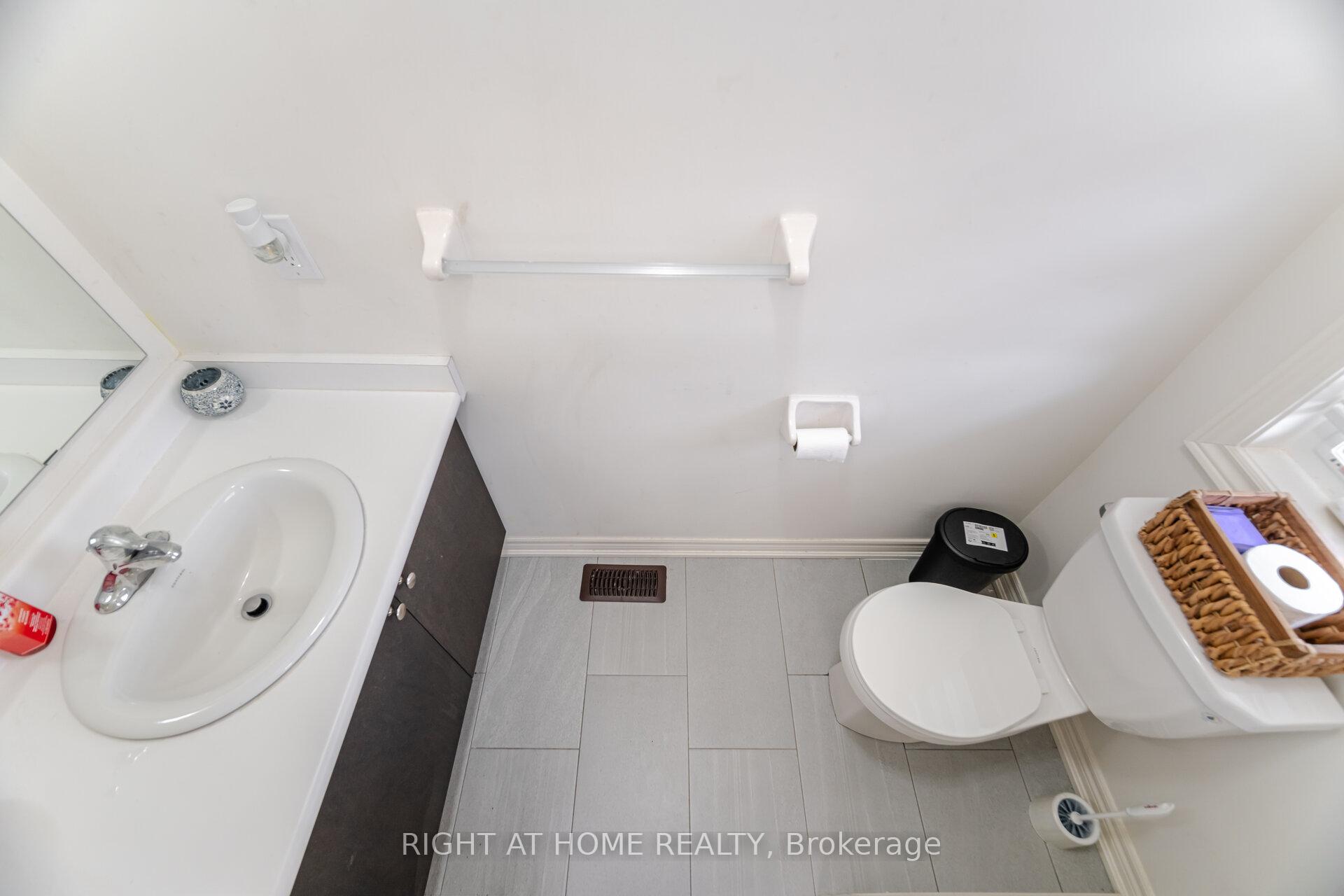 Photo 20 of 266 Skinner Road, Hamilton, Waterdown — HOMEH