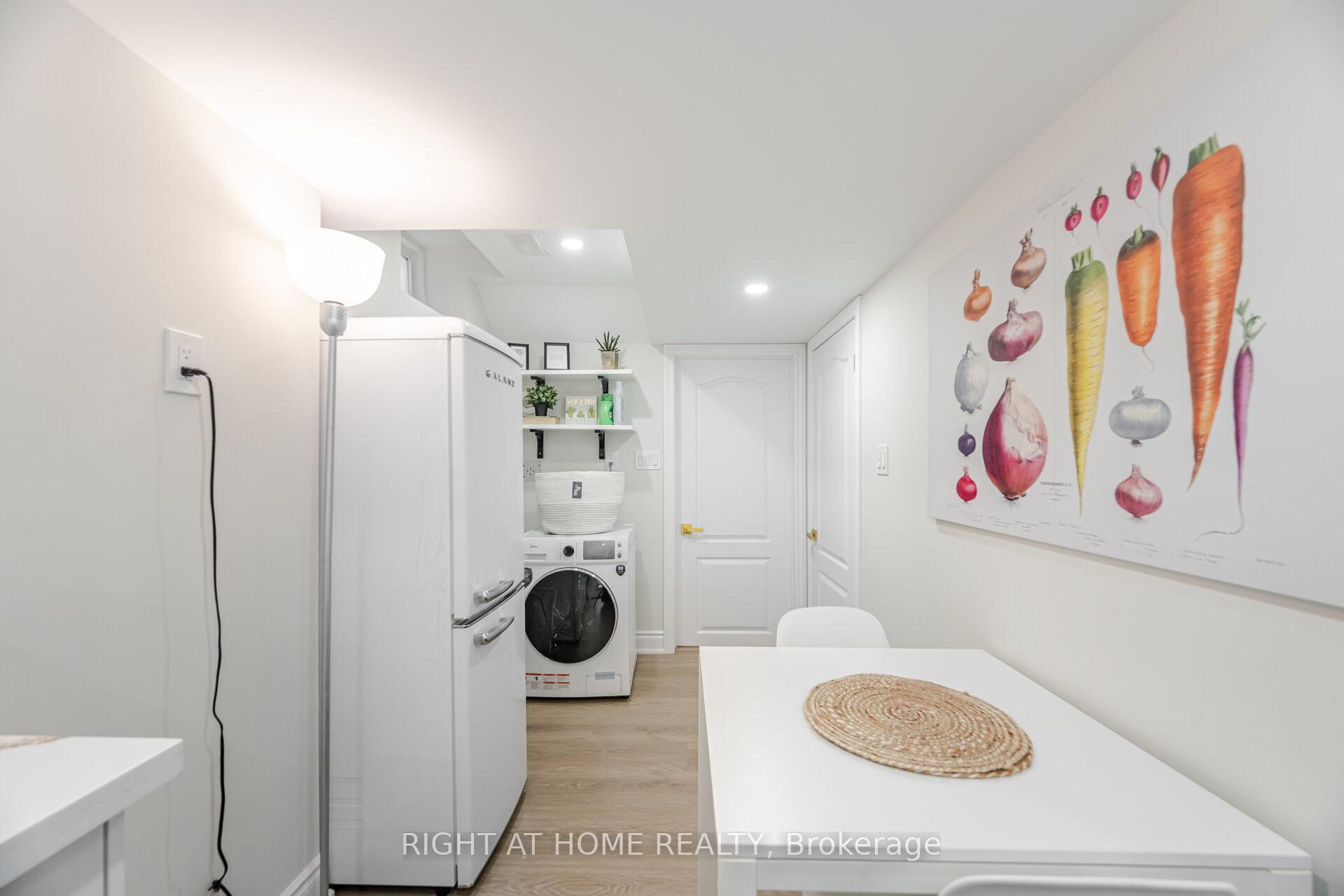 Photo 33 of 266 Skinner Road, Hamilton, Waterdown — HOMEH