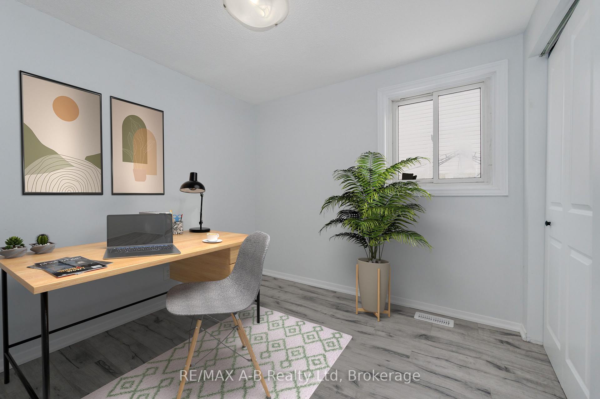 Photo 3 of 169 Elm Ridge Drive S, Kitchener — HOMEH