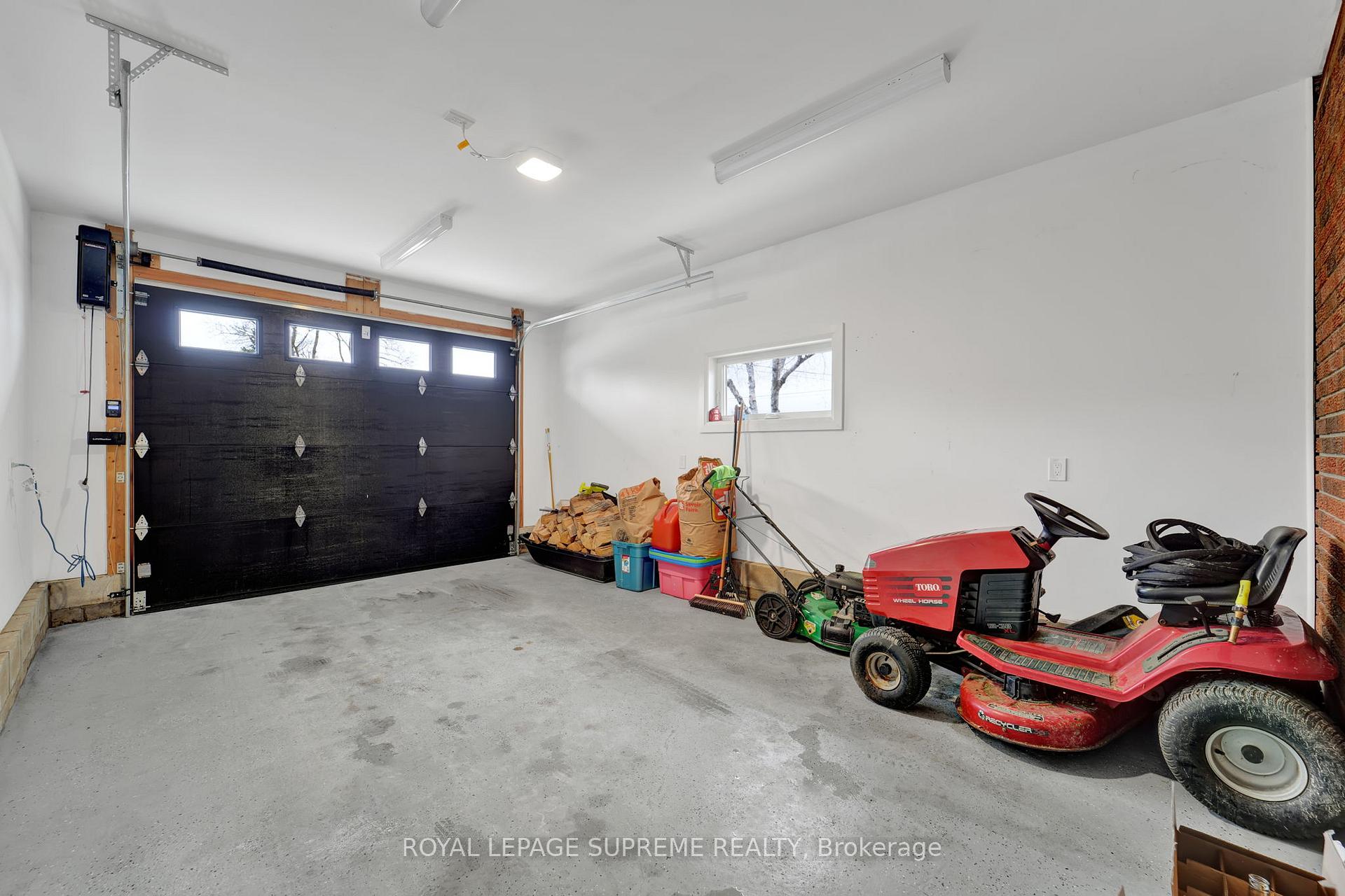 Photo 18 of 187 Ninth Street, Collingwood — HOMEH