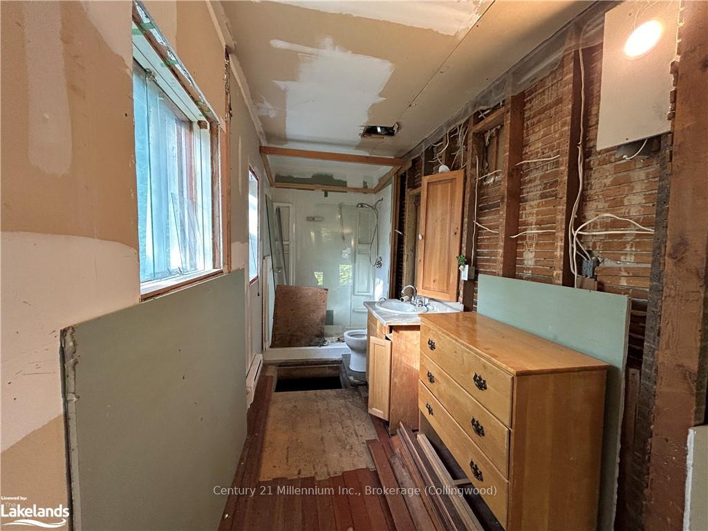 Photo 16 of 472 Sixth Street, Collingwood — HOMEH