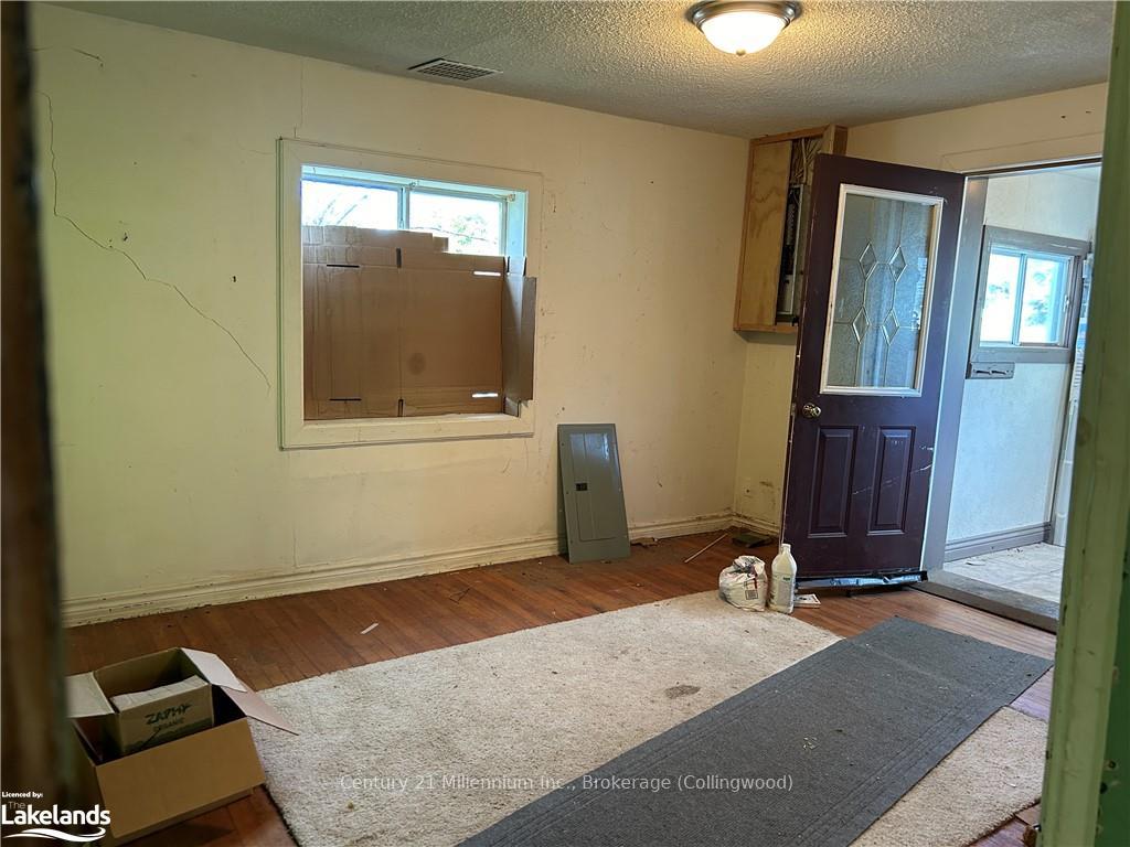 Photo 22 of 472 Sixth Street, Collingwood — HOMEH