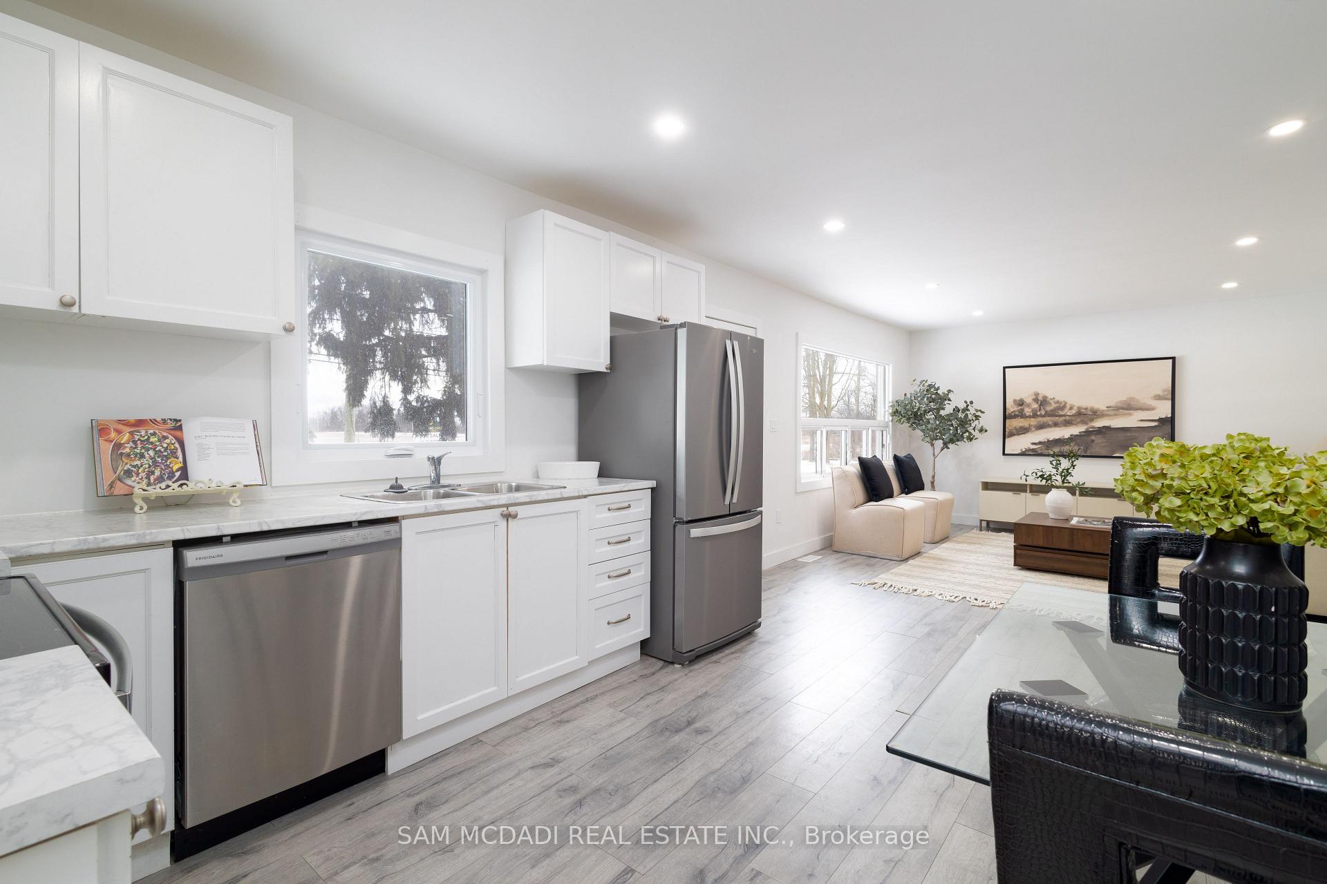 Photo 2 of 100 Green Mountain Road E, Hamilton, Rural Stoney Creek — HOMEH