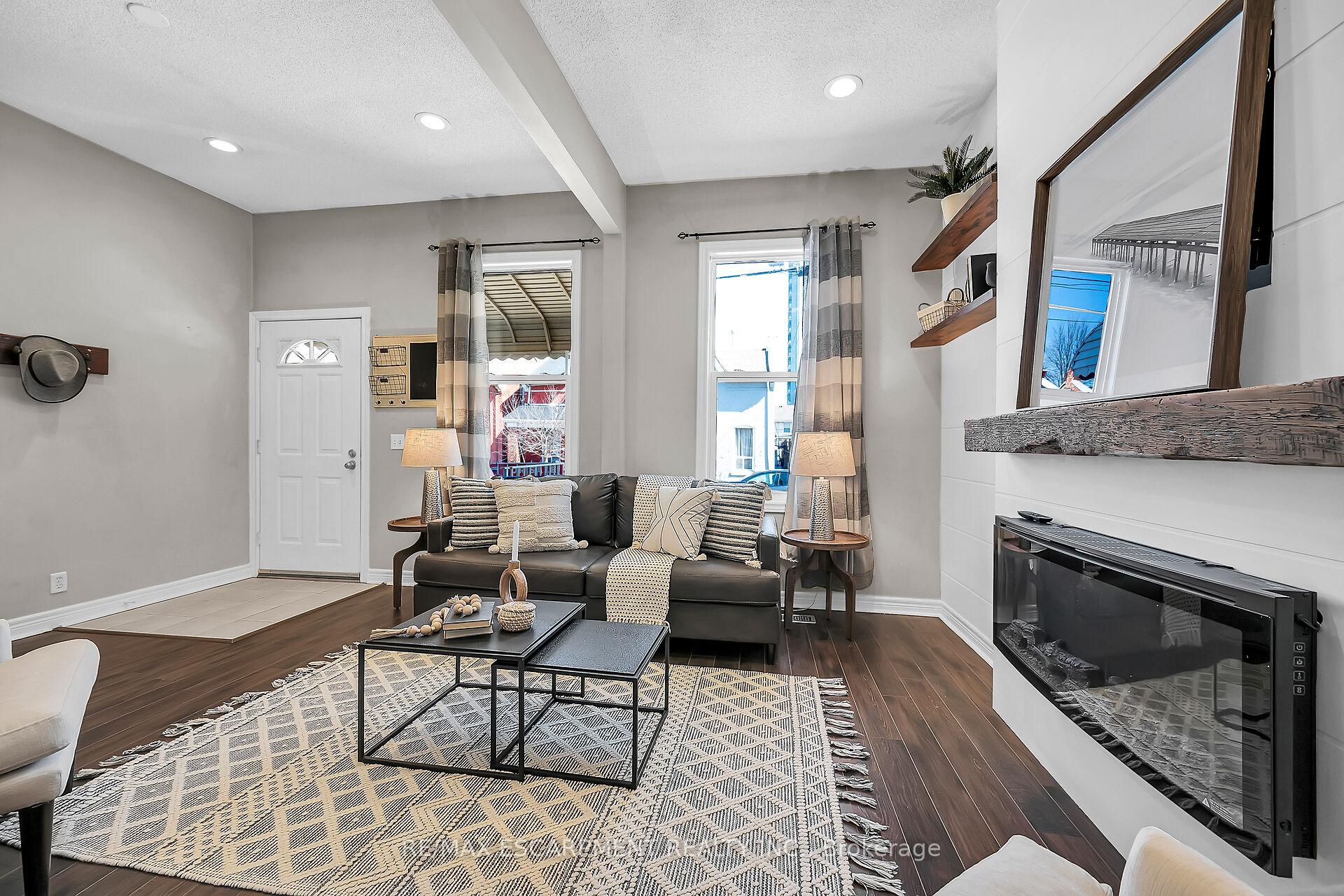 Photo 5 of 161 Ray Street N, Hamilton, Strathcona — HOMEH