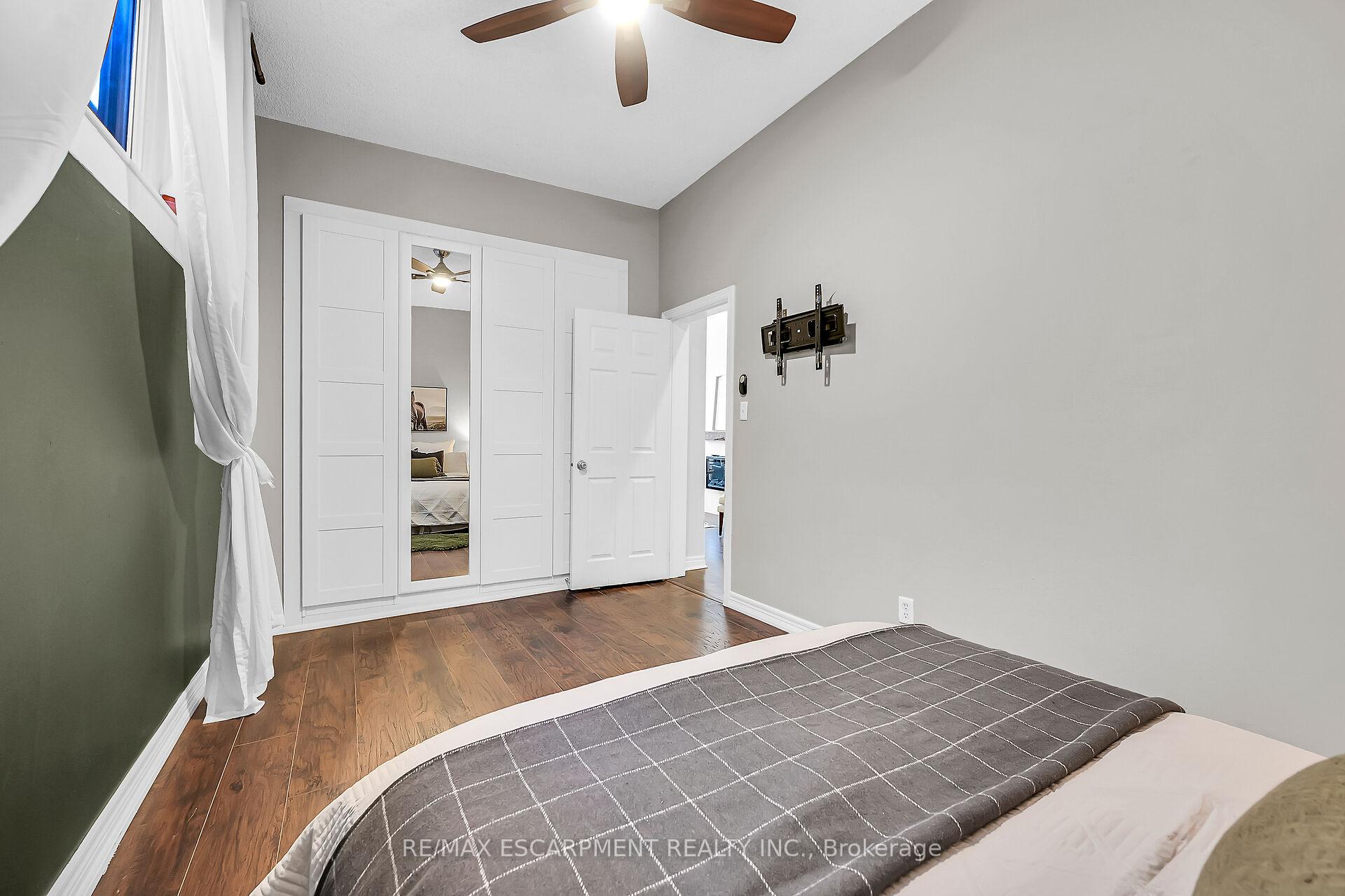 Photo 9 of 161 Ray Street N, Hamilton, Strathcona — HOMEH