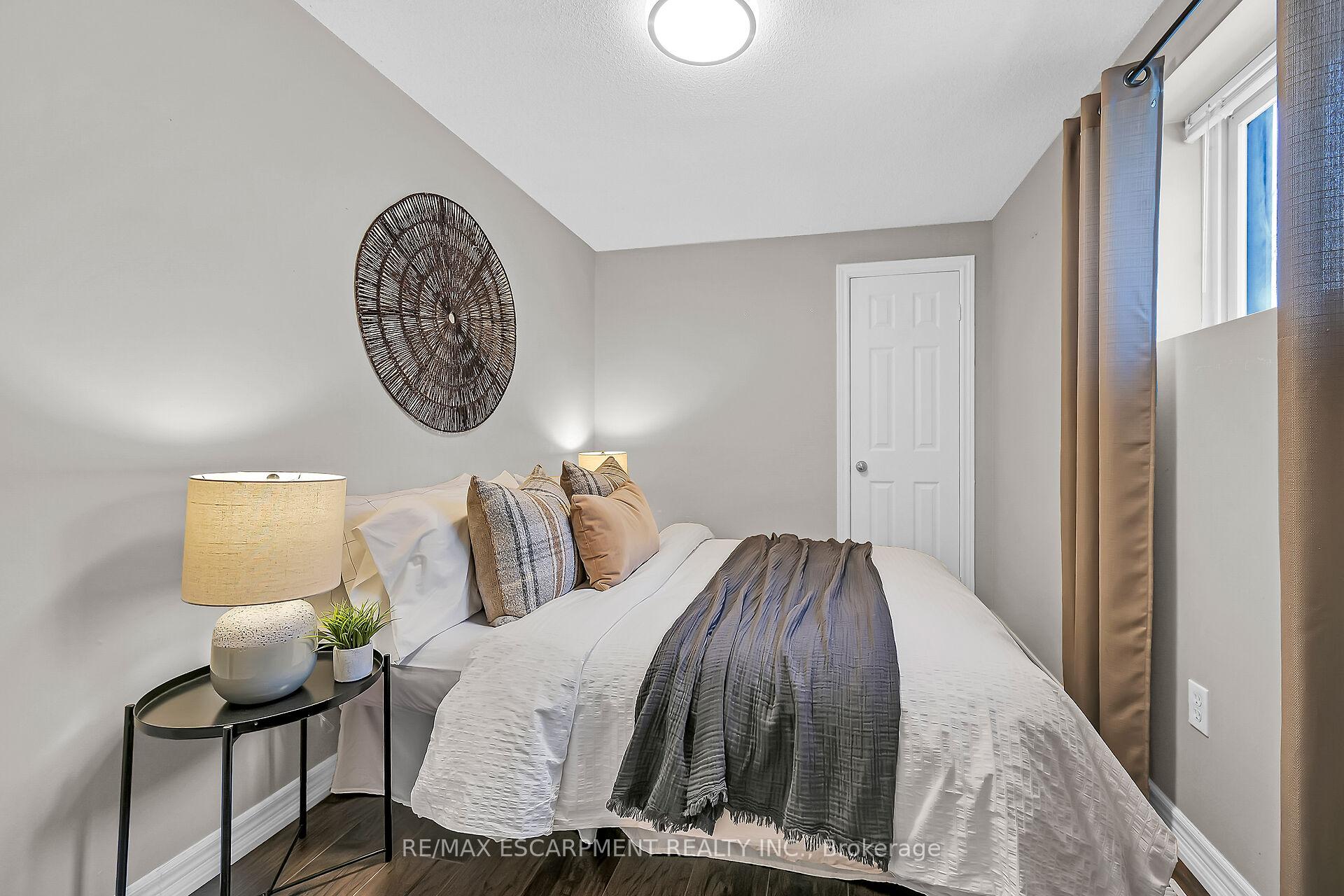 Photo 18 of 161 Ray Street N, Hamilton, Strathcona — HOMEH