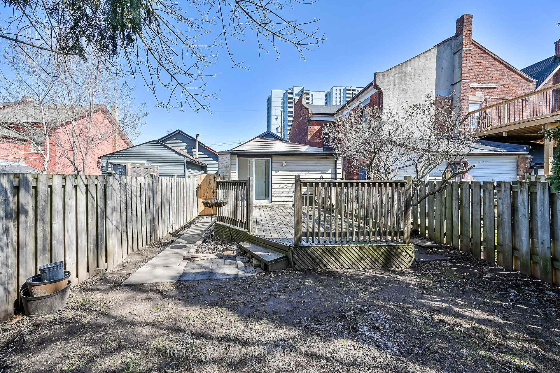 Photo 33 of 161 Ray Street N, Hamilton, Strathcona — HOMEH