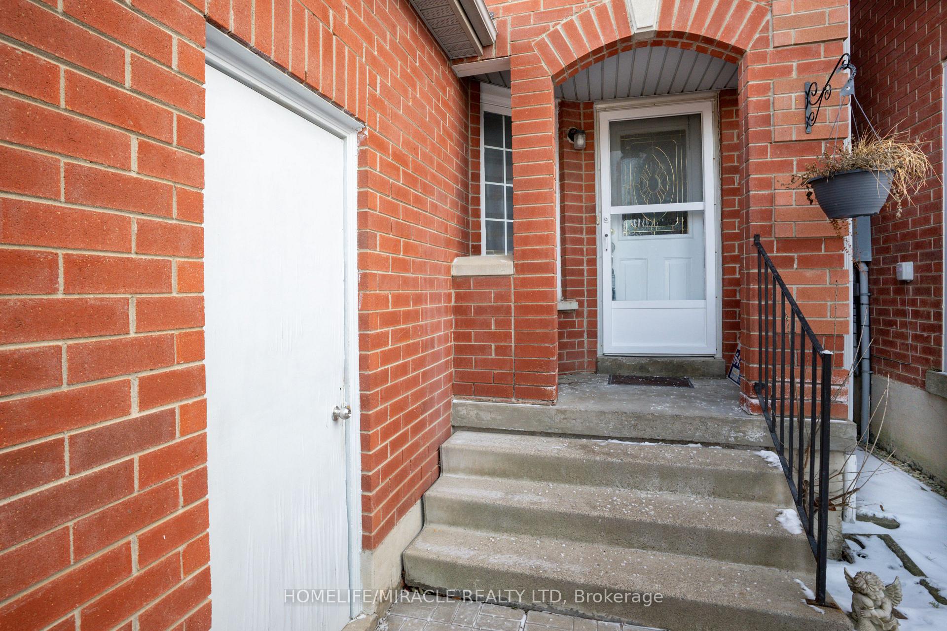 Photo 13 of 23 Piane Avenue, Brampton, Fletcher's West — HOMEH