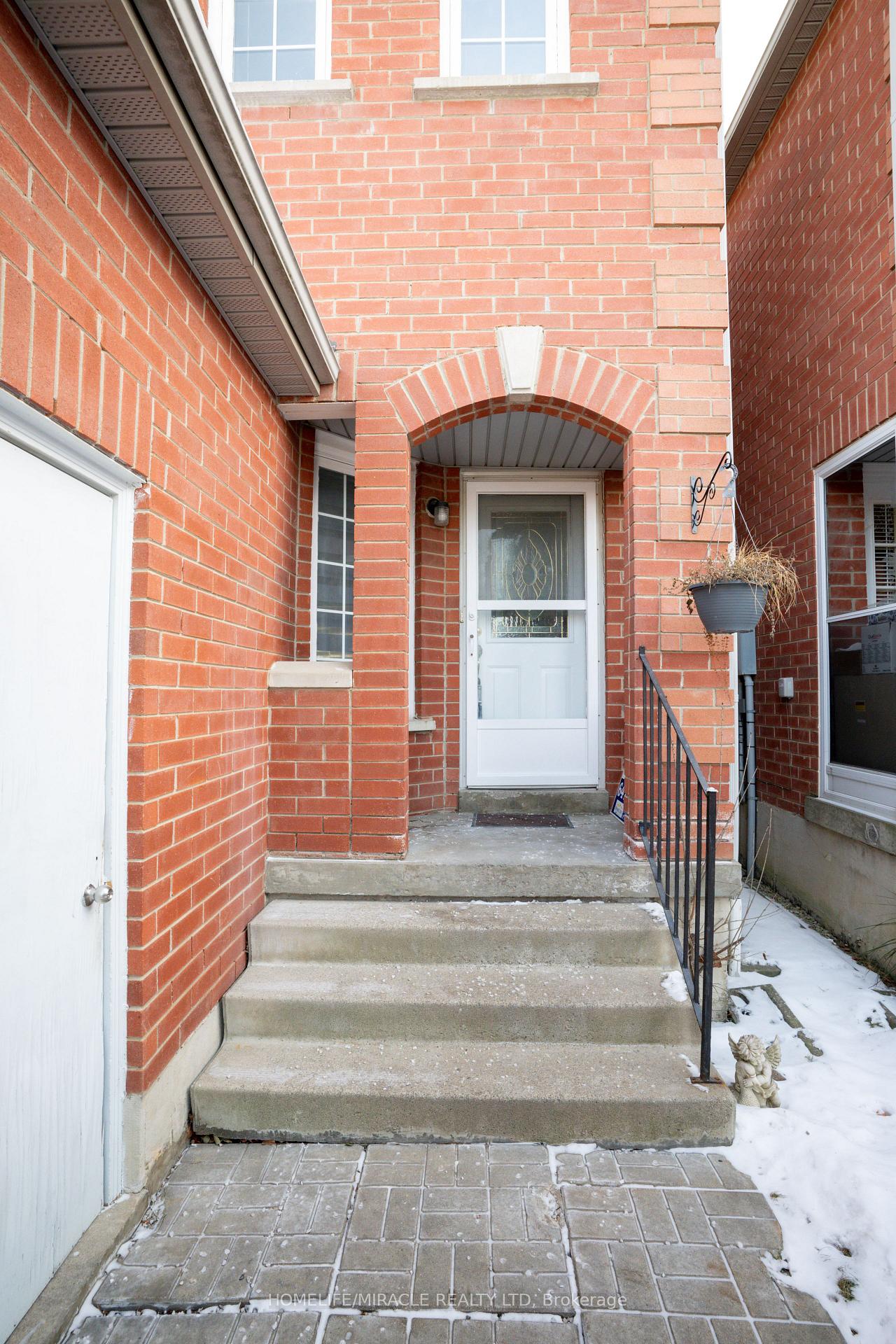 Photo 15 of 23 Piane Avenue, Brampton, Fletcher's West — HOMEH