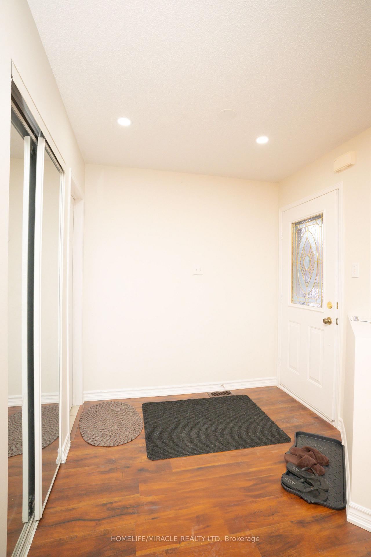 Photo 3 of 23 Piane Avenue, Brampton, Fletcher's West — HOMEH
