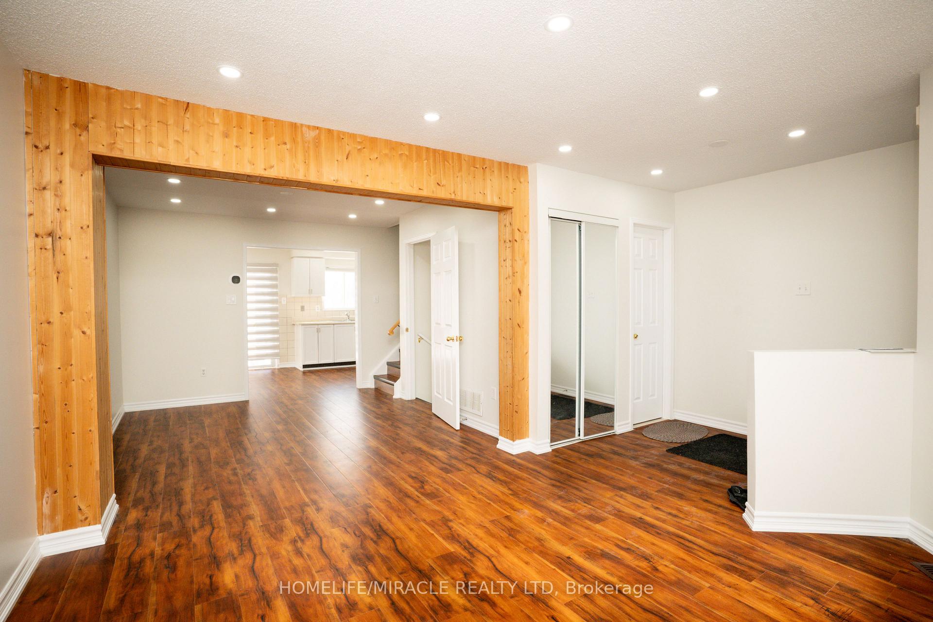 Photo 10 of 23 Piane Avenue, Brampton, Fletcher's West — HOMEH