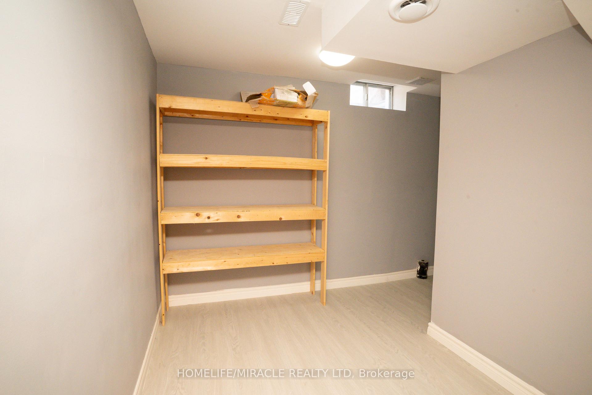 Photo 24 of 23 Piane Avenue, Brampton, Fletcher's West — HOMEH