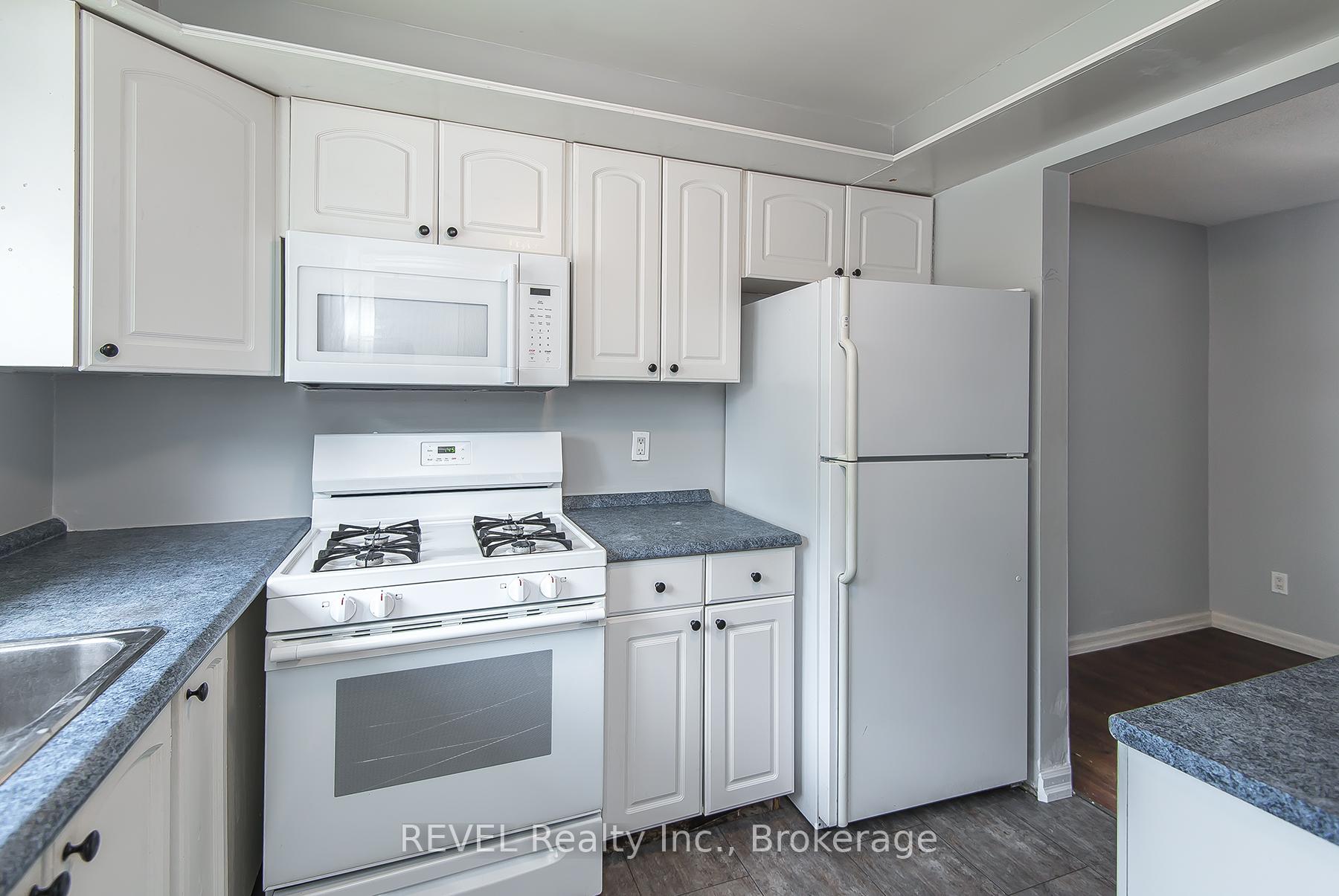 Photo 5 of Unit 54, 151 Linwell Road, St. Catharines, Lakeport — HOMEH