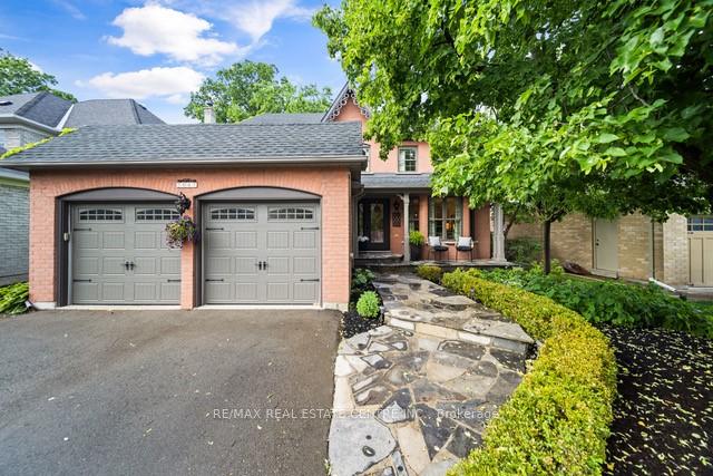 Front of 2067 Annette Court