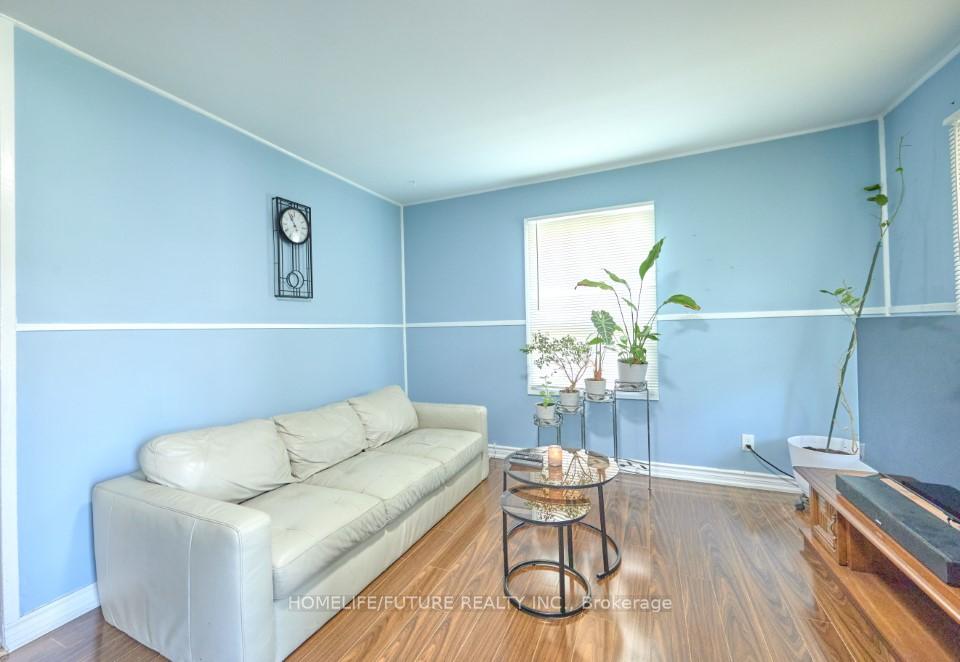 Photo 7 of 35 Elm Street, Ajax, Central — HOMEH