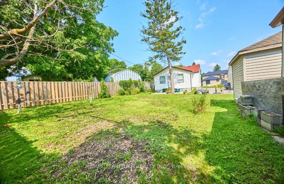 Photo 31 of 35 Elm Street, Ajax, Central — HOMEH
