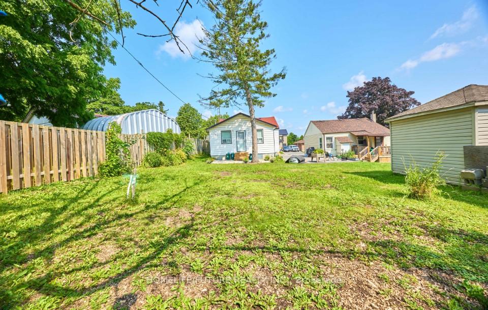 Photo 24 of 35 Elm Street, Ajax, Central — HOMEH
