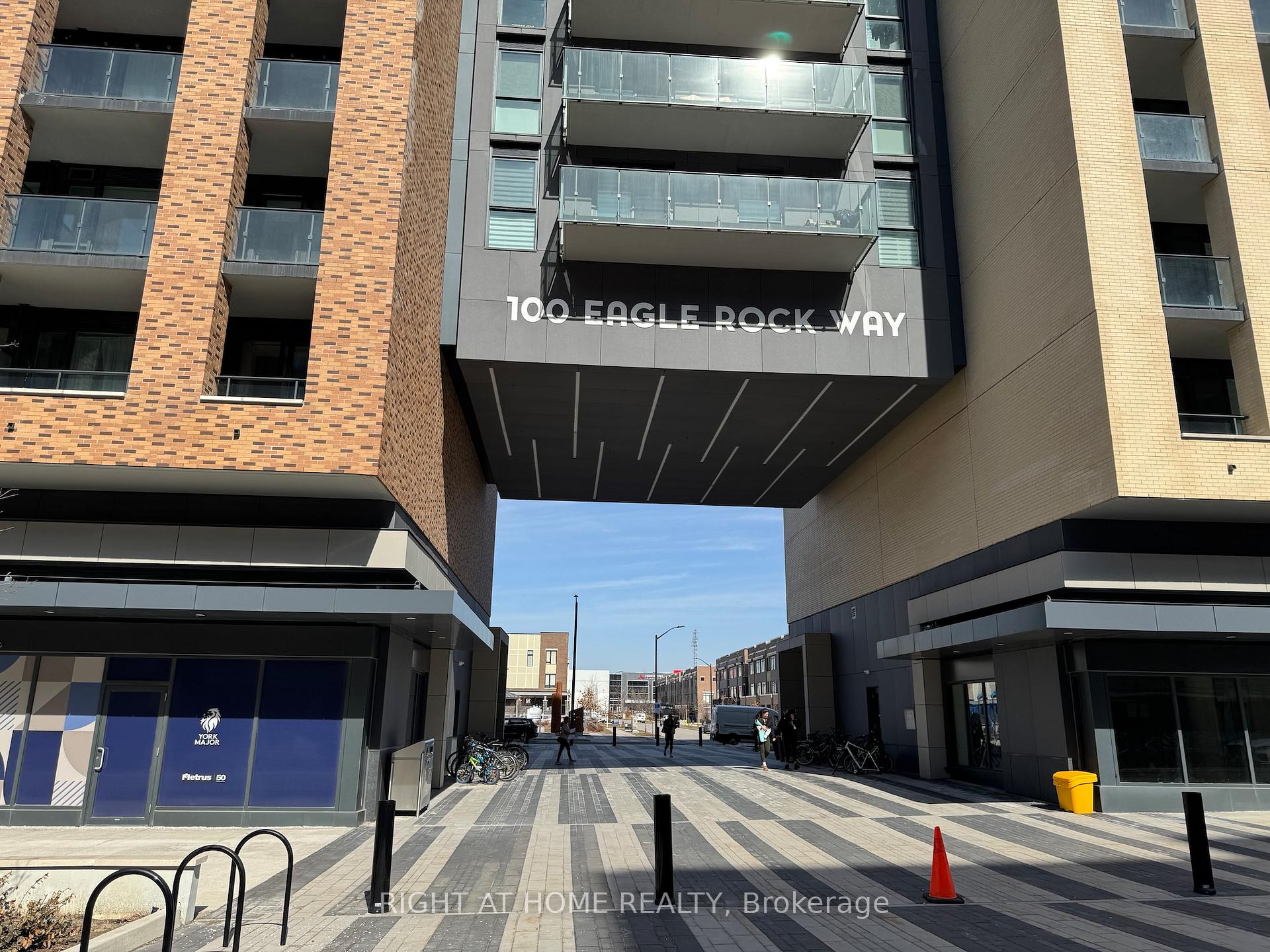 Photo 1 of Unit 329, 100 Eagle Rock Way, Vaughan, Rural Vaughan — HOMEH