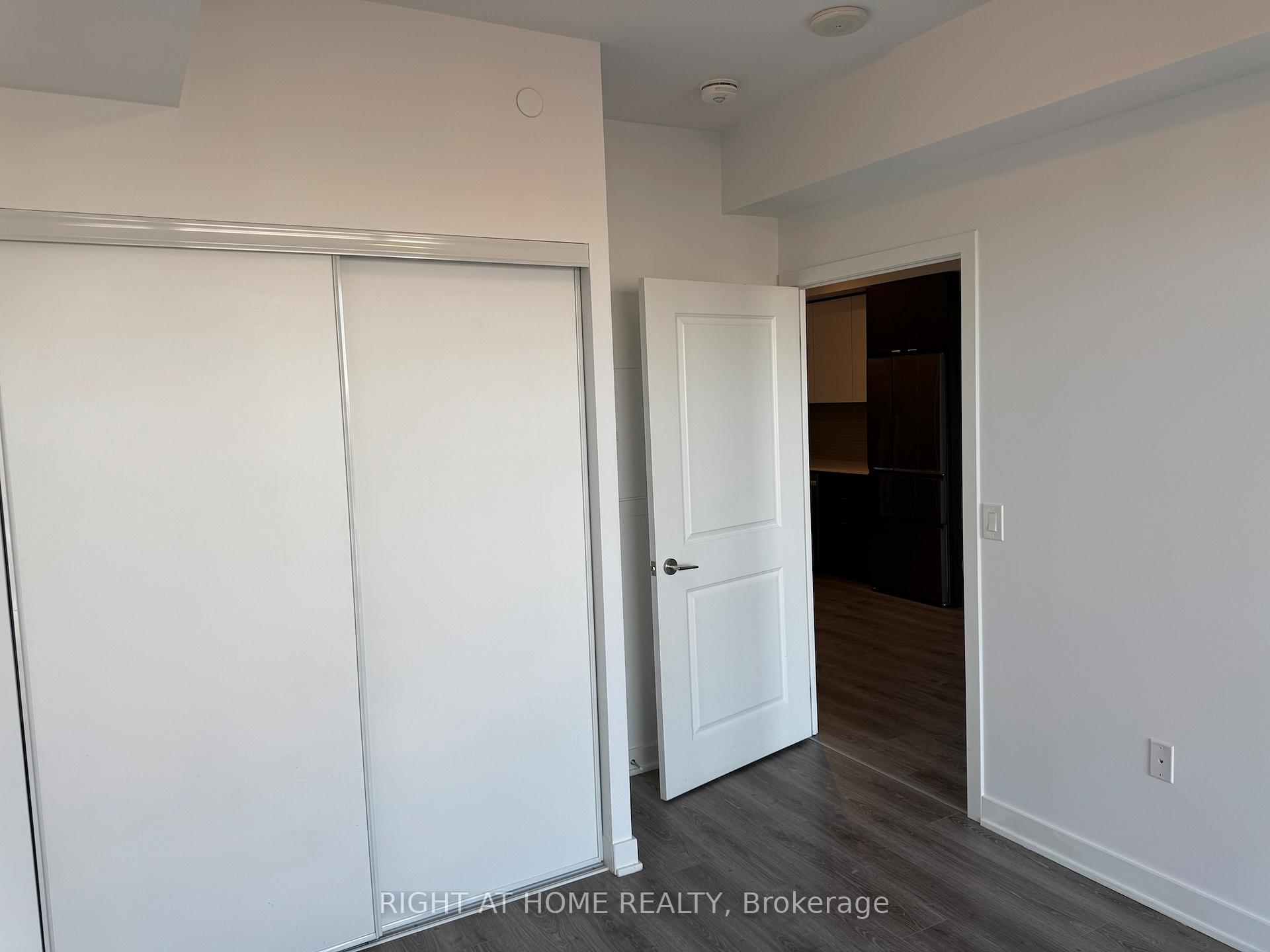 Photo 21 of Unit 329, 100 Eagle Rock Way, Vaughan, Rural Vaughan — HOMEH