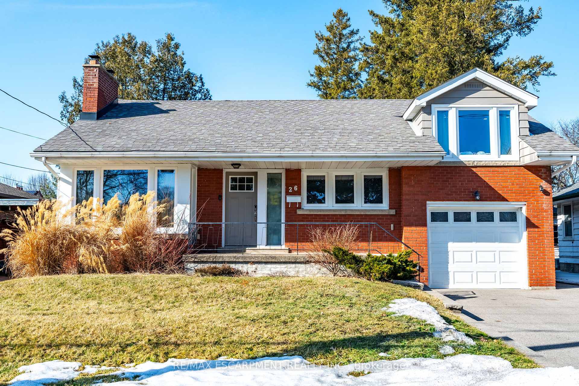 Photo 1 of 26 McMaster Avenue, Hamilton, Dundas — HOMEH