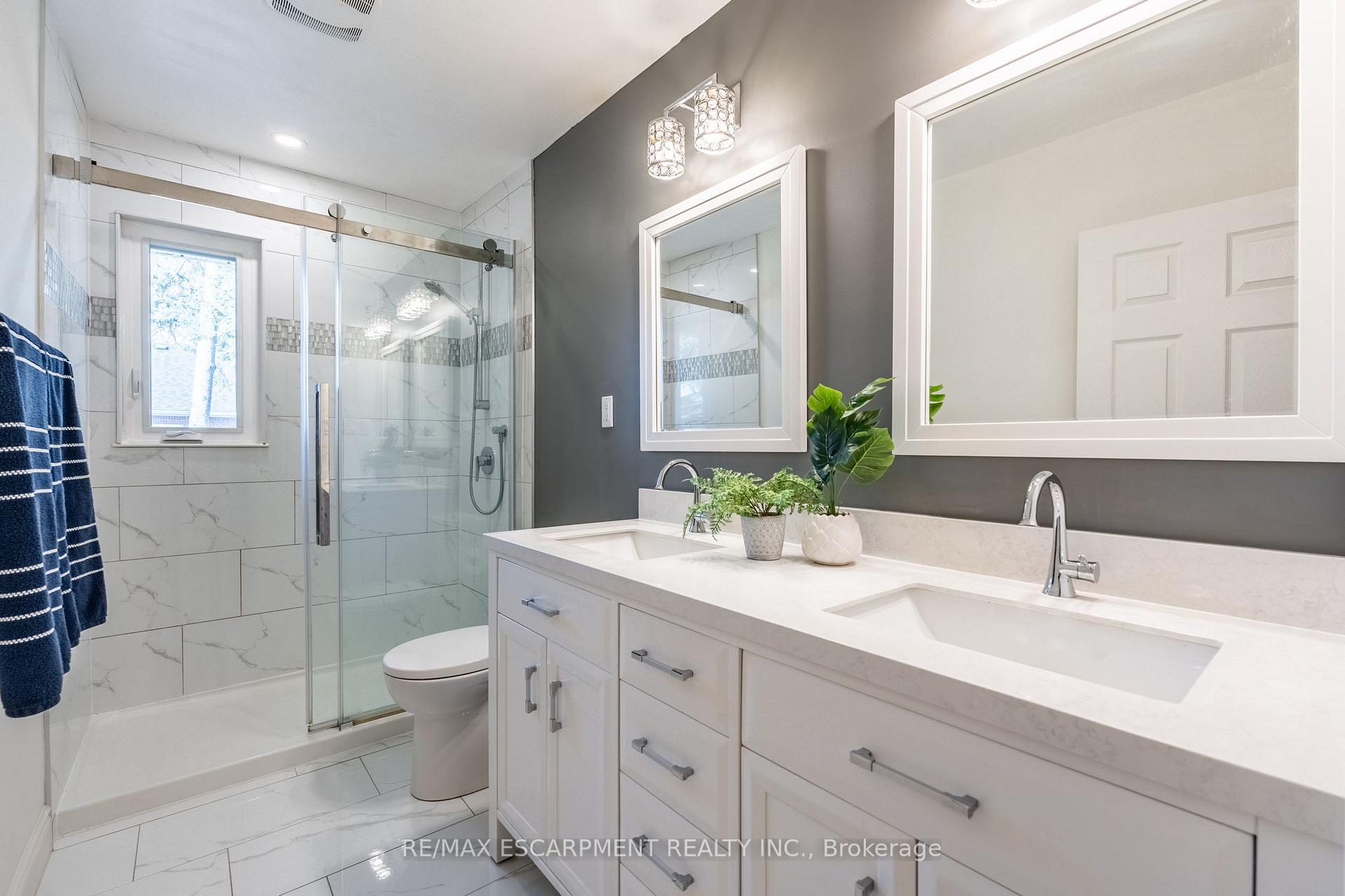 Photo 22 of 26 McMaster Avenue, Hamilton, Dundas — HOMEH