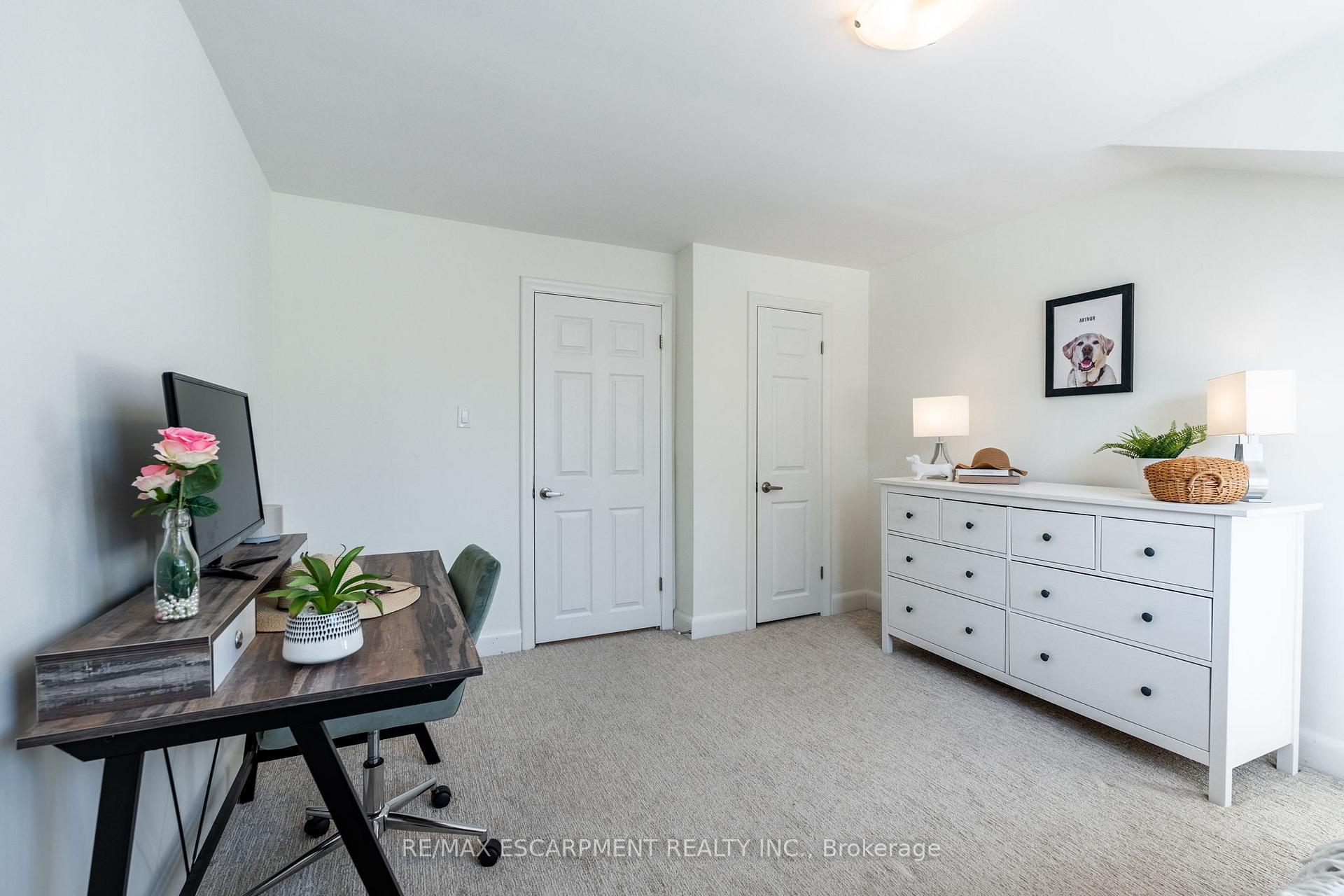 Photo 27 of 26 McMaster Avenue, Hamilton, Dundas — HOMEH