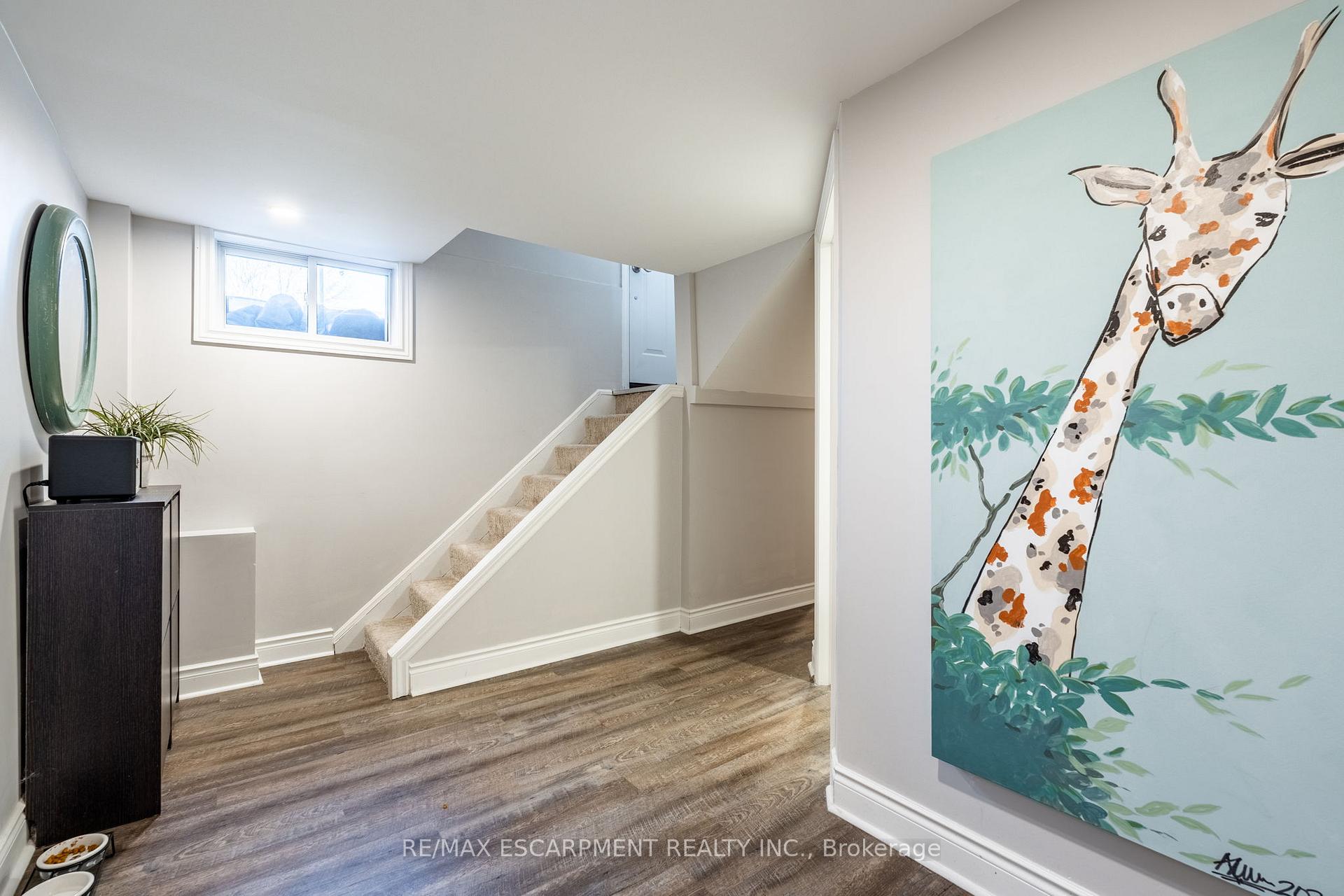 Photo 31 of 26 McMaster Avenue, Hamilton, Dundas — HOMEH