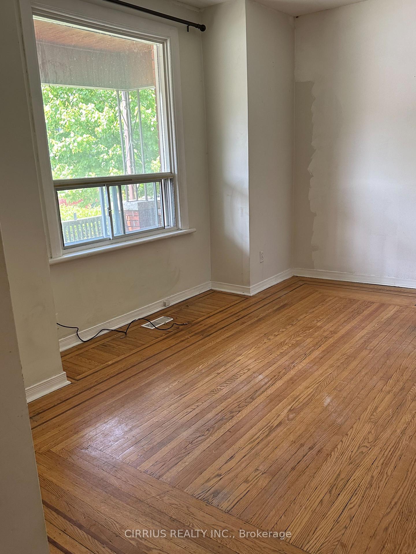Photo 4 of 326 Herkimer Street, Hamilton, Kirkendall — HOMEH