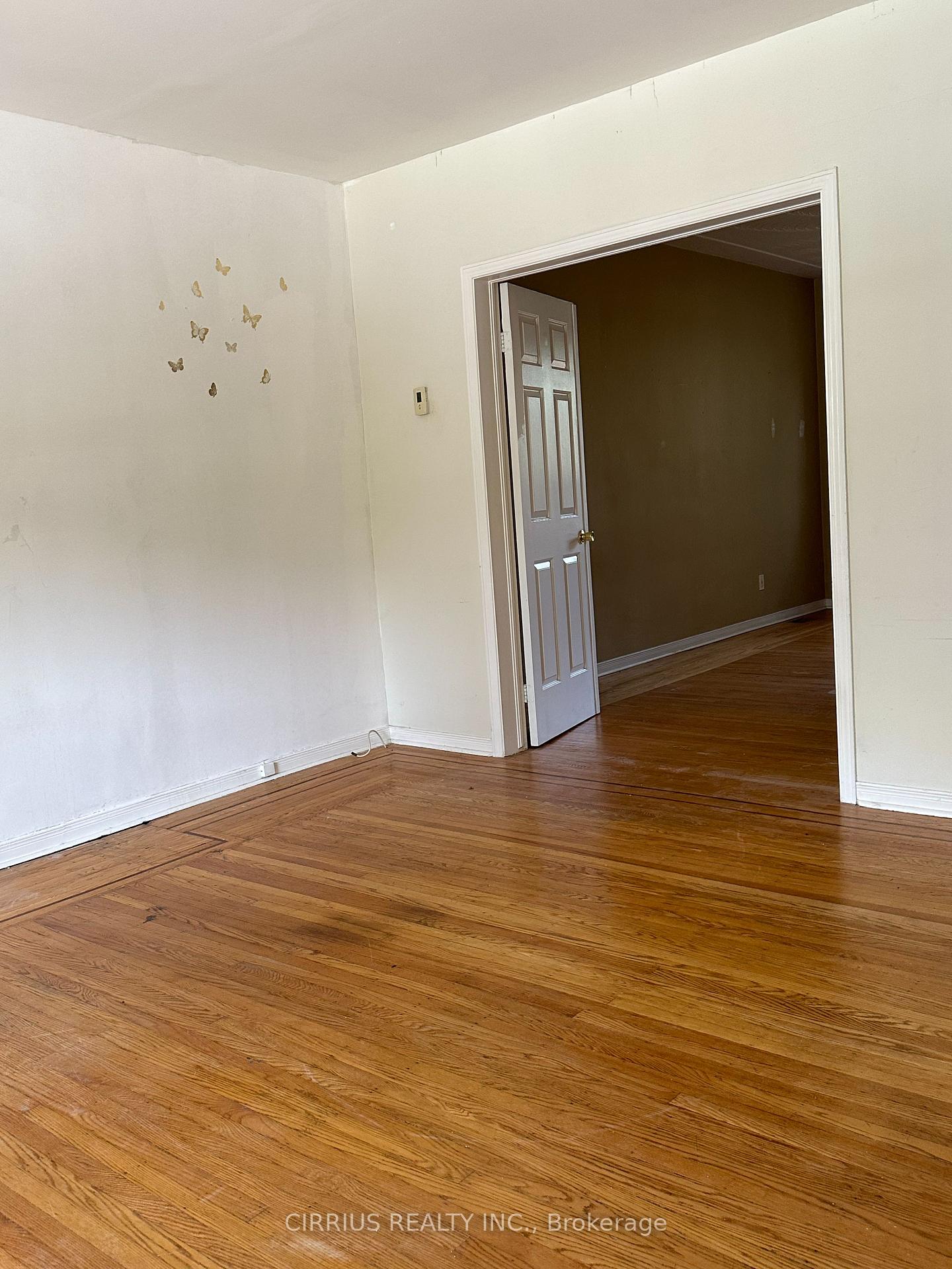 Photo 2 of 326 Herkimer Street, Hamilton, Kirkendall — HOMEH