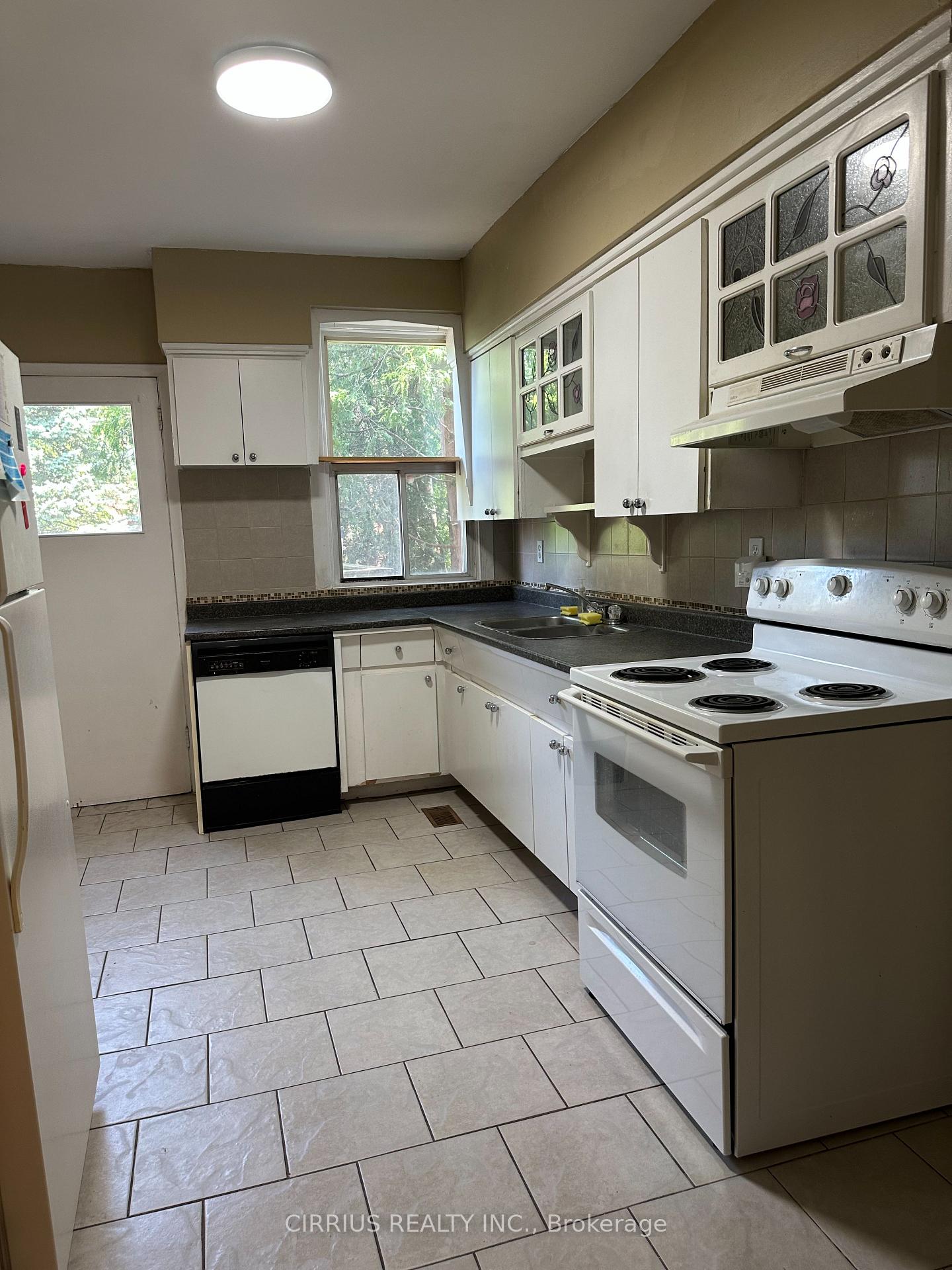 Photo 17 of 326 Herkimer Street, Hamilton, Kirkendall — HOMEH