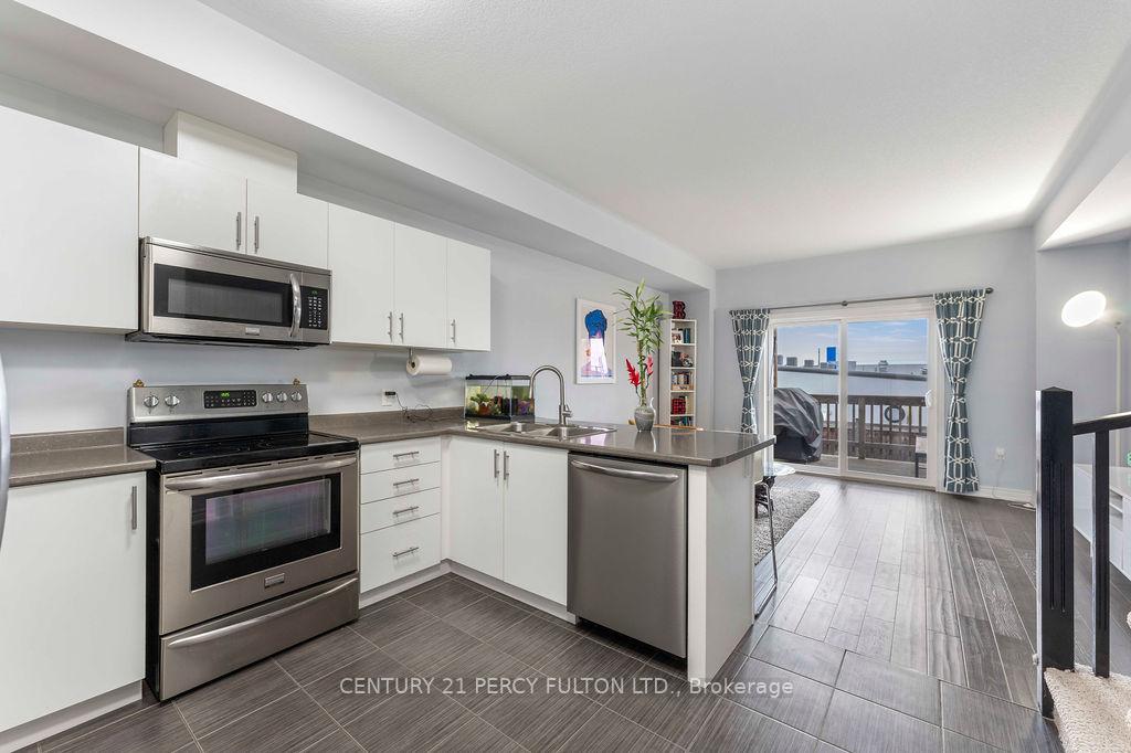Photo 5 of 58 Bloom Crescent, Hamilton, Hannon — HOMEH