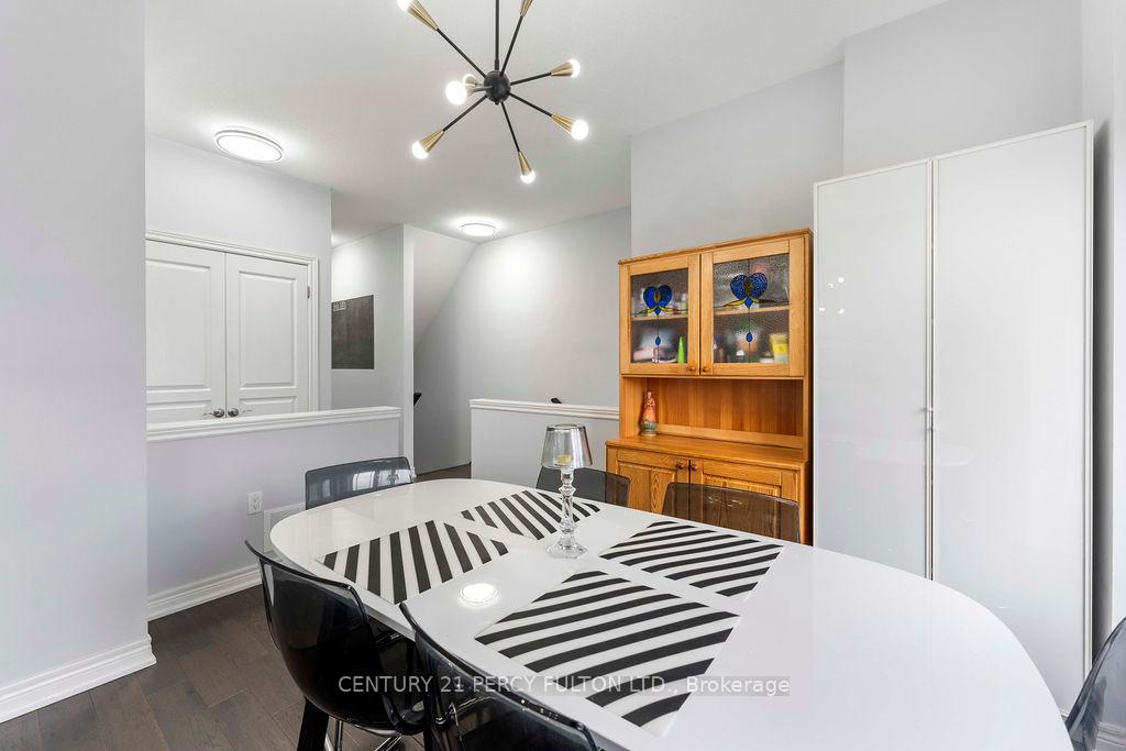 Photo 8 of 58 Bloom Crescent, Hamilton, Hannon — HOMEH
