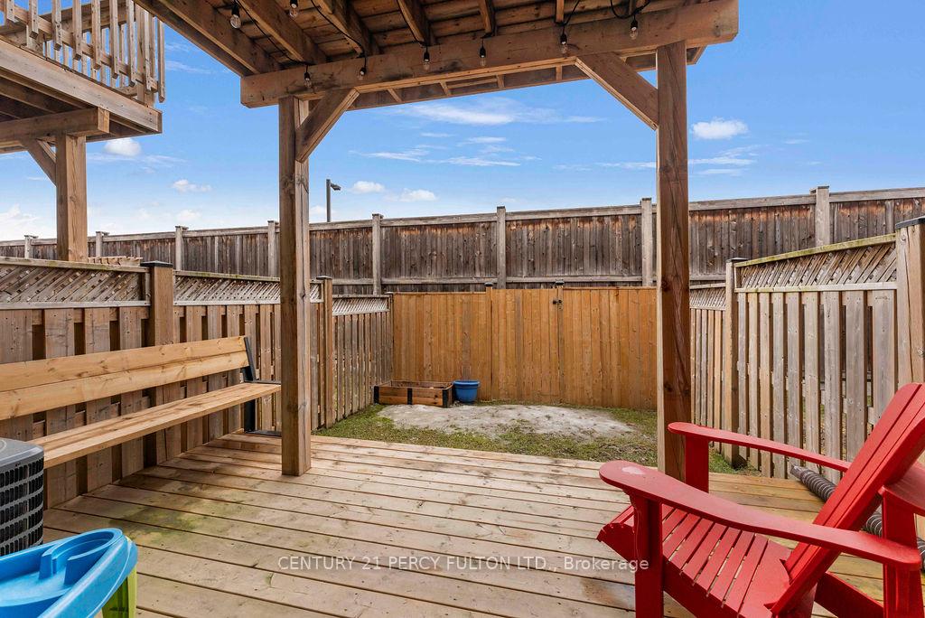Photo 15 of 58 Bloom Crescent, Hamilton, Hannon — HOMEH