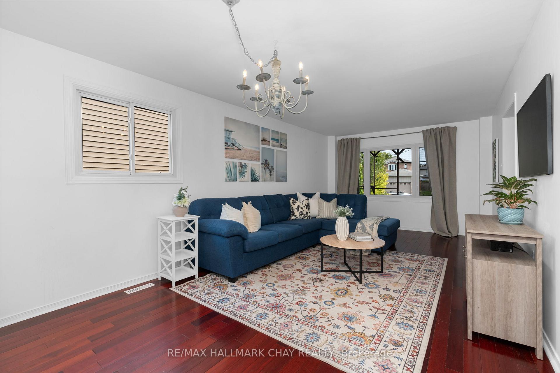 Photo 9 of 294 Hickling Trail, Barrie, Grove East — HOMEH