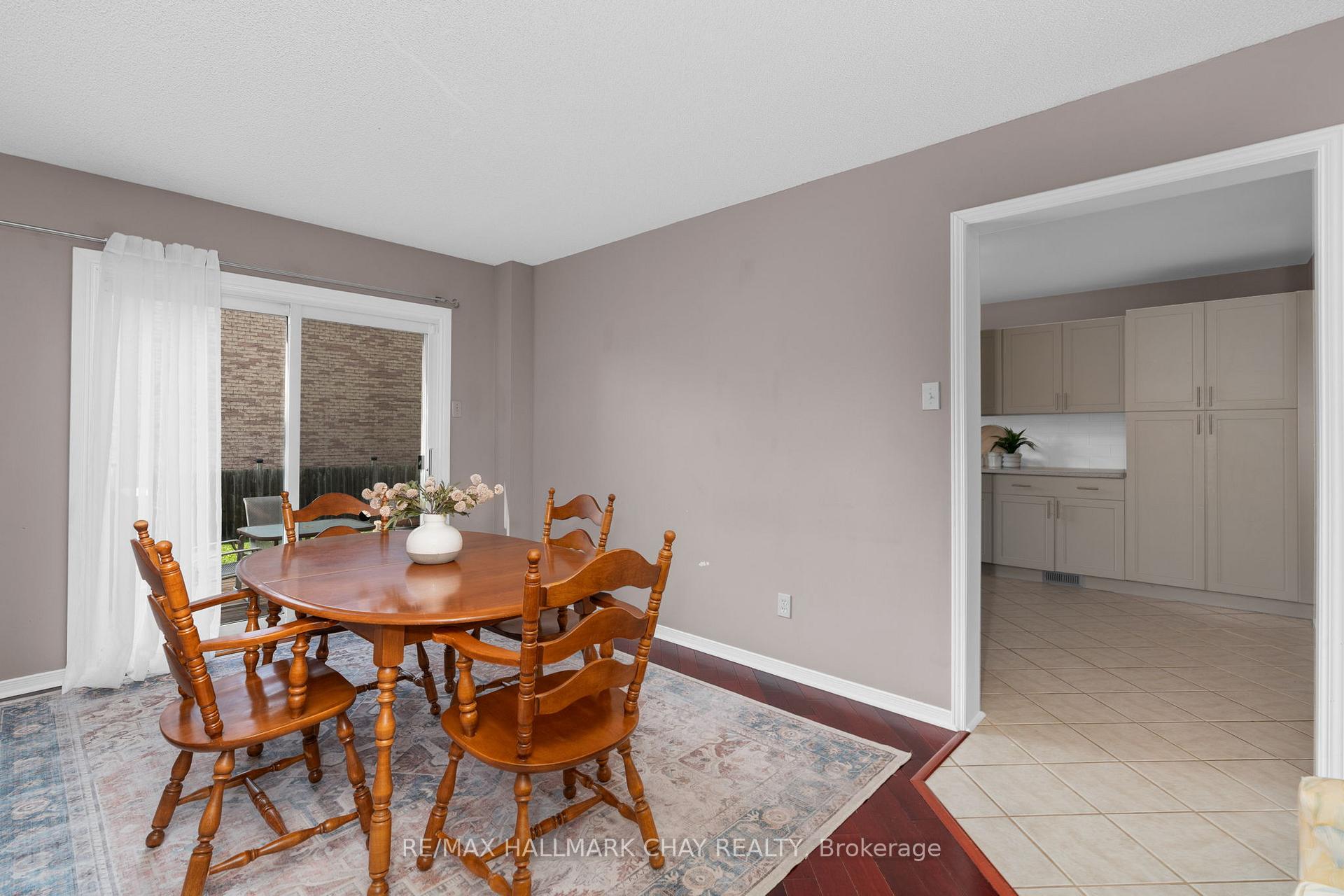 Photo 14 of 294 Hickling Trail, Barrie, Grove East — HOMEH