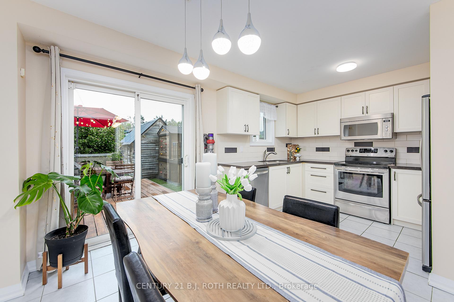 Photo 25 of 93 Hawthorne Crescent, Barrie, Ardagh — HOMEH