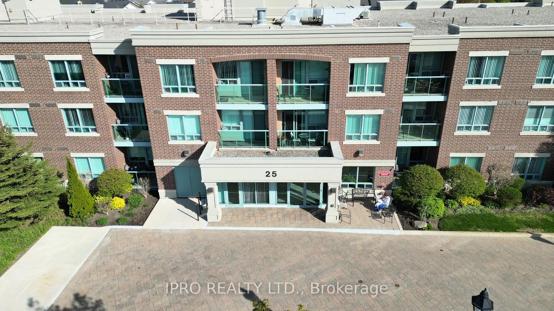 Front of Unit 207, 25 Via Rosedale Way