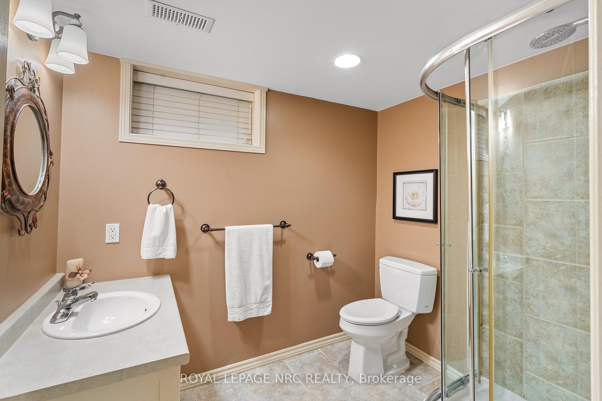 Photo 29 of 21 Gordon Place, St. Catharines, Vine/Linwell — HOMEH
