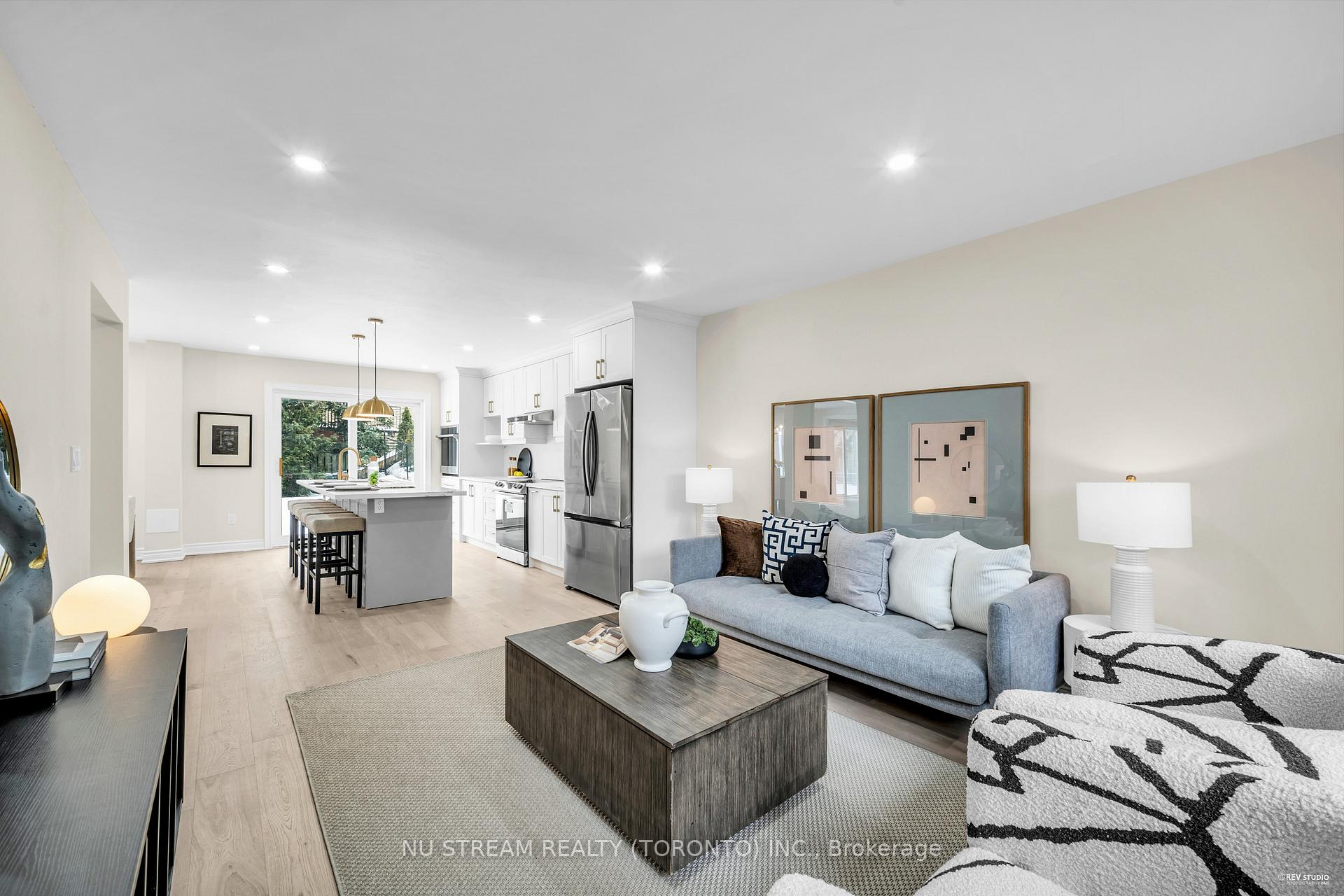 Photo 21 of 9 Liebeck Crescent, Markham, Unionville — HOMEH