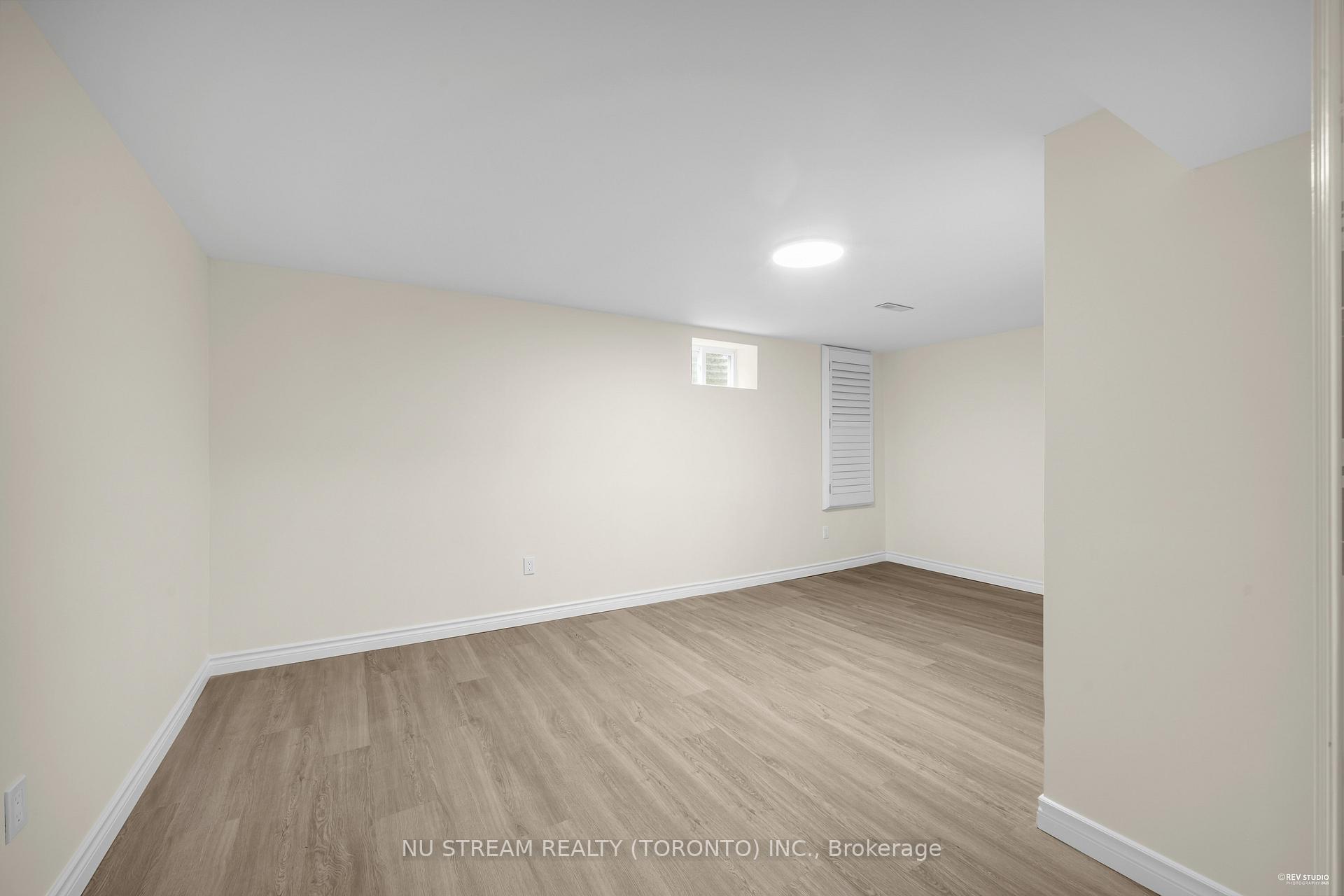 Photo 40 of 9 Liebeck Crescent, Markham, Unionville — HOMEH