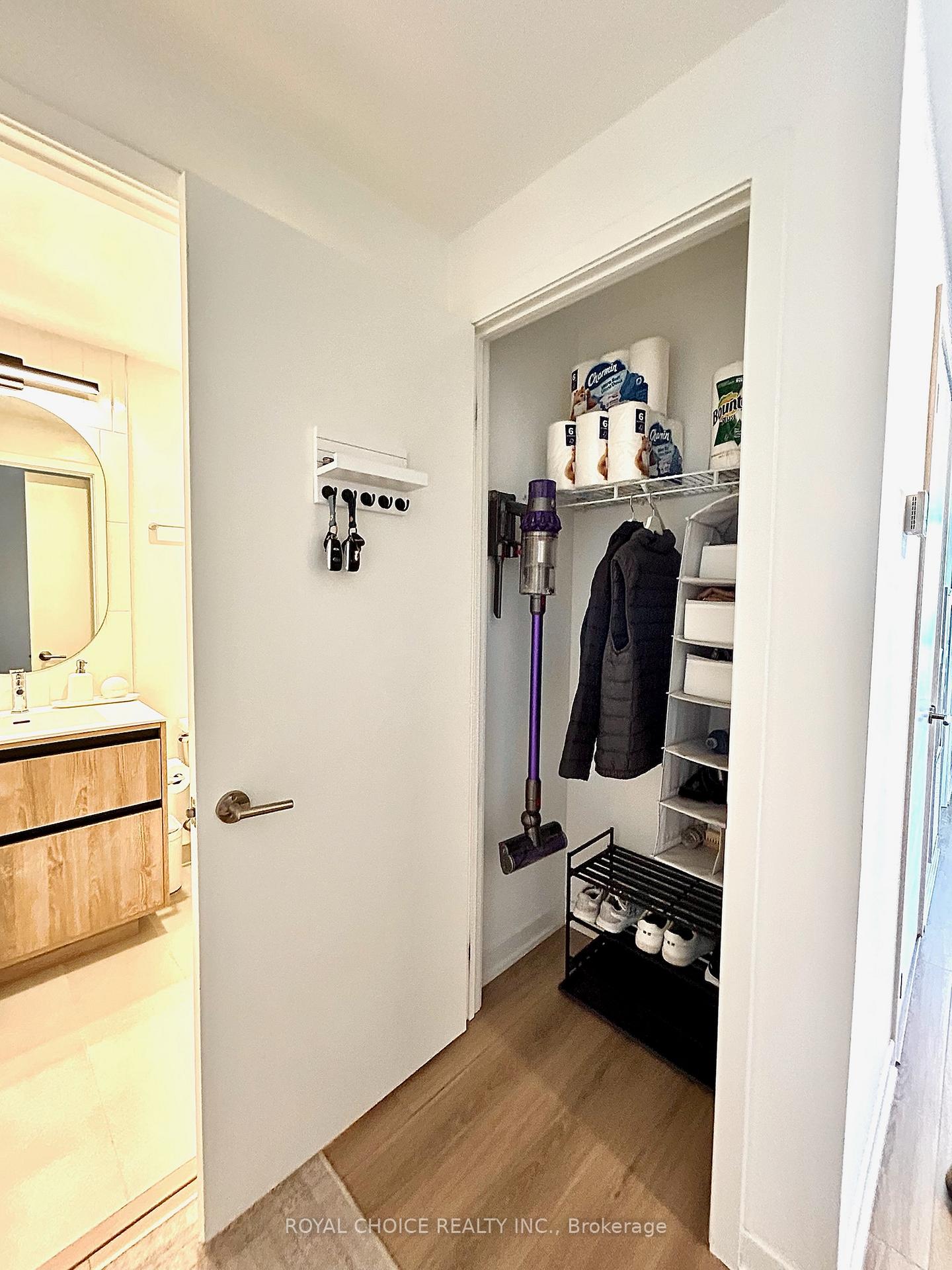 Photo 23 of Unit 1906, 7950 Bathurst Street, Vaughan, Beverley Glen — HOMEH
