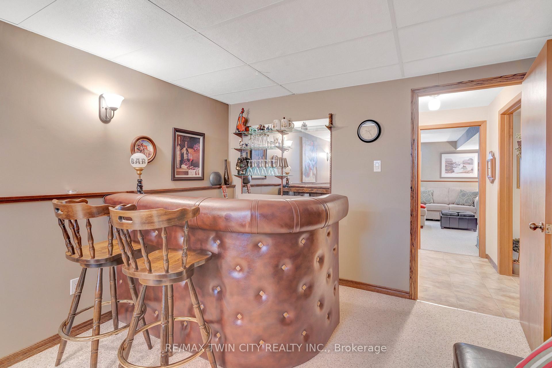 Photo 32 of 158 Martinglen Crescent, Kitchener — HOMEH