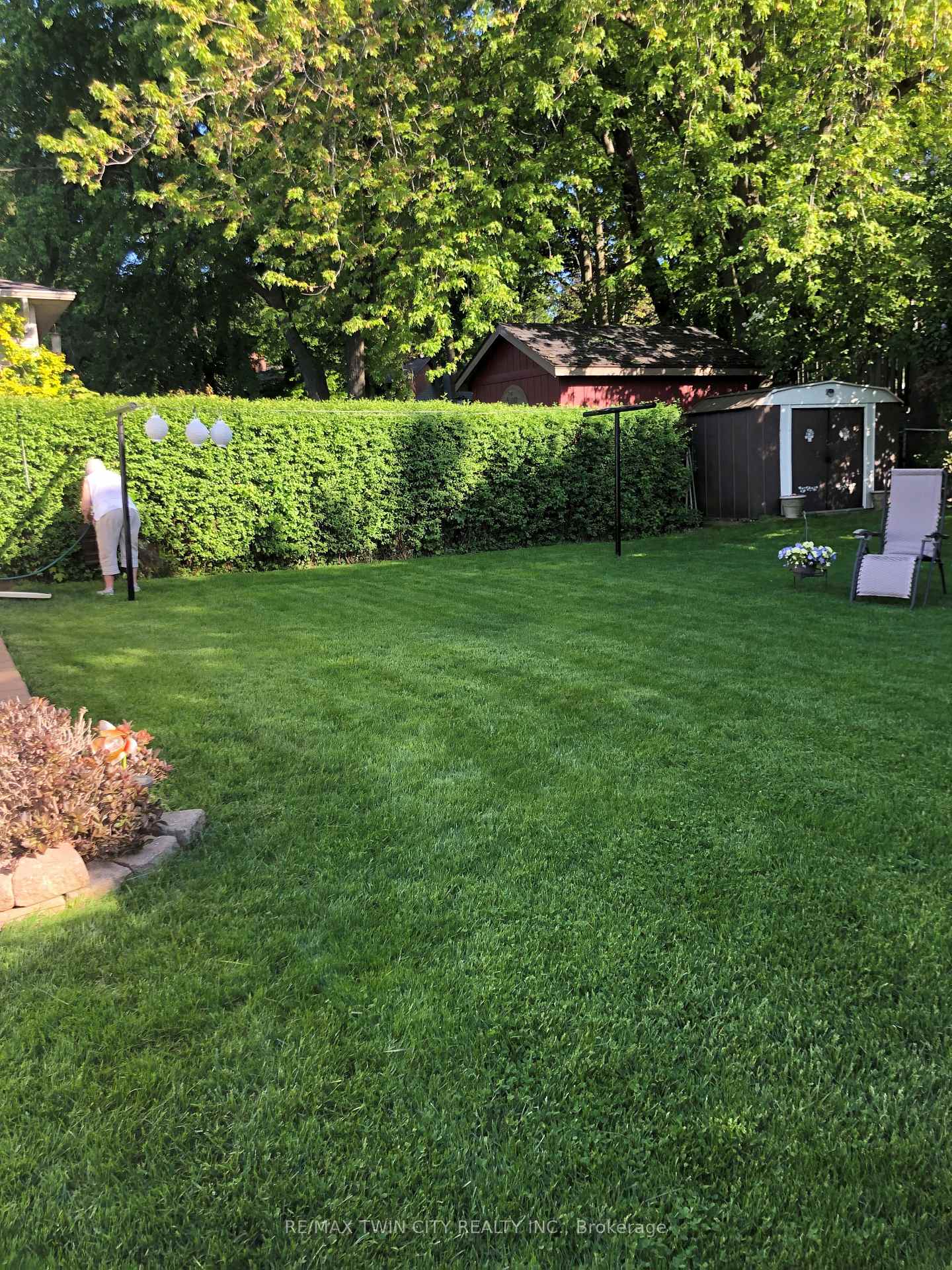 Photo 38 of 158 Martinglen Crescent, Kitchener — HOMEH