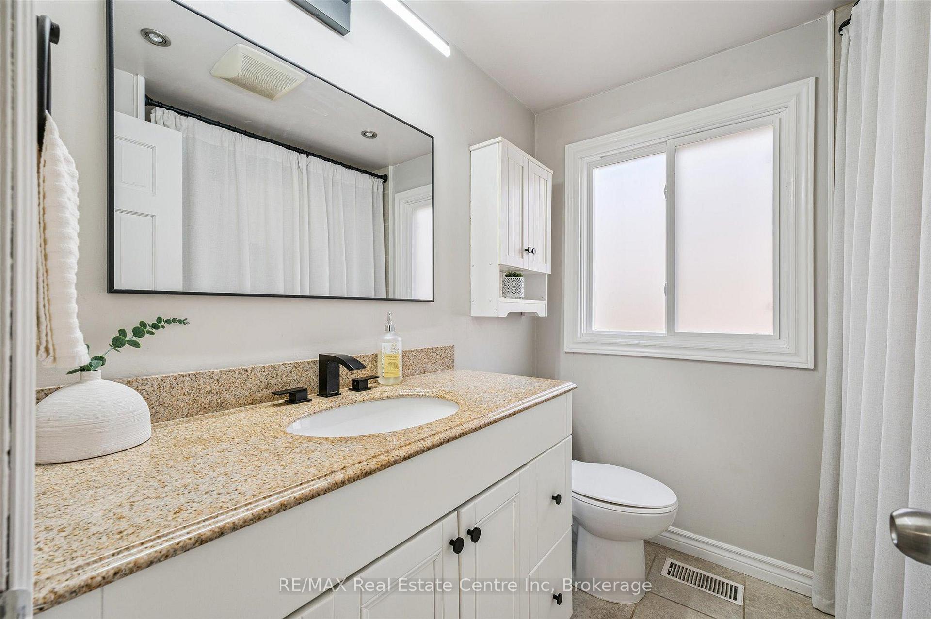 Photo 10 of 3 Briarlea Road, Guelph, Kortright West — HOMEH