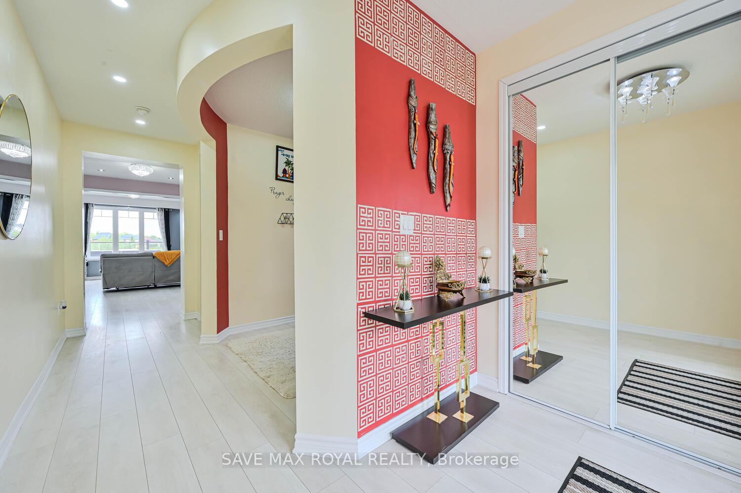 Photo 2 of 19 Polstar Road, Brampton, Northwest Brampton — HOMEH