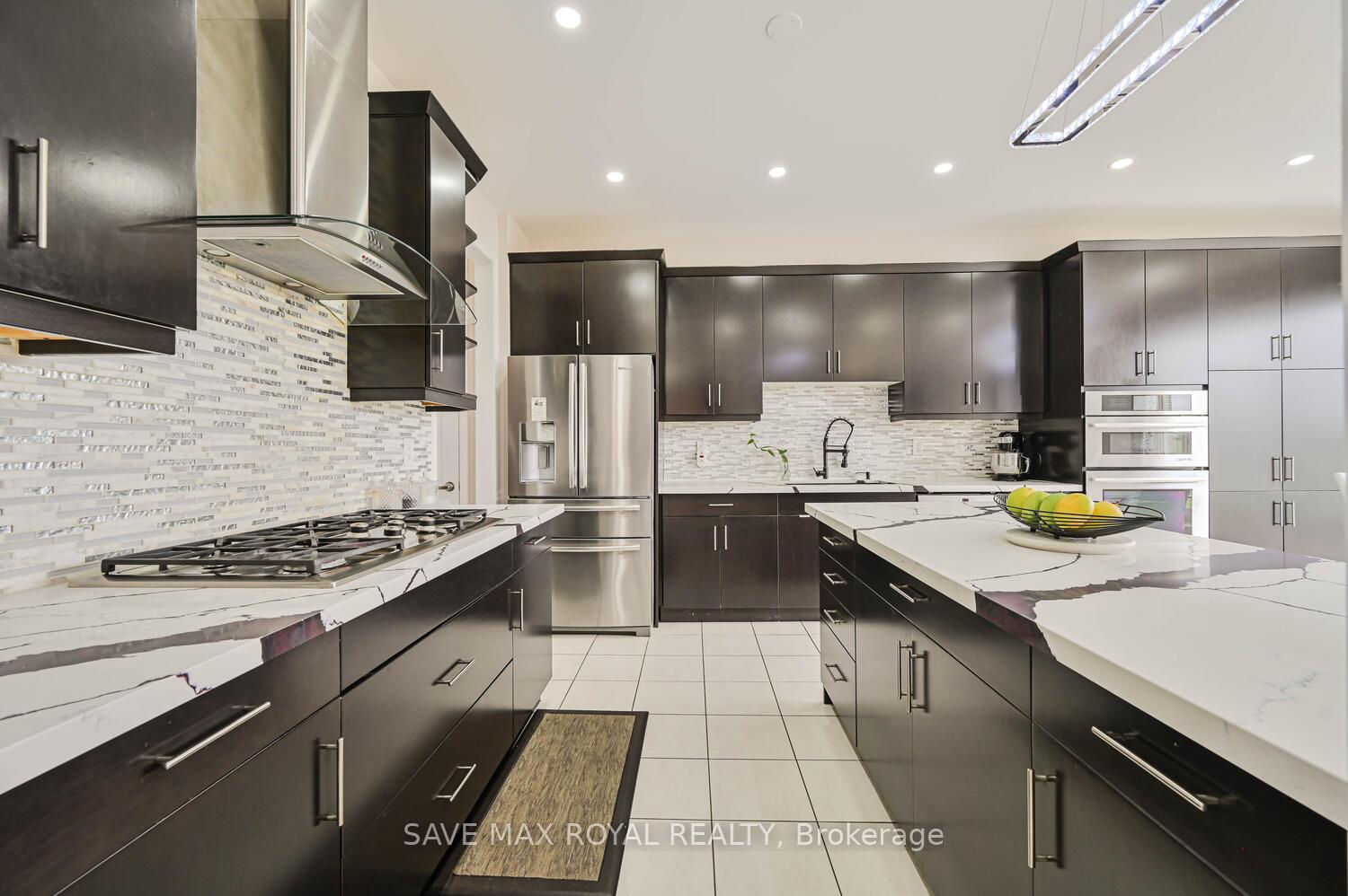 Photo 10 of 19 Polstar Road, Brampton, Northwest Brampton — HOMEH