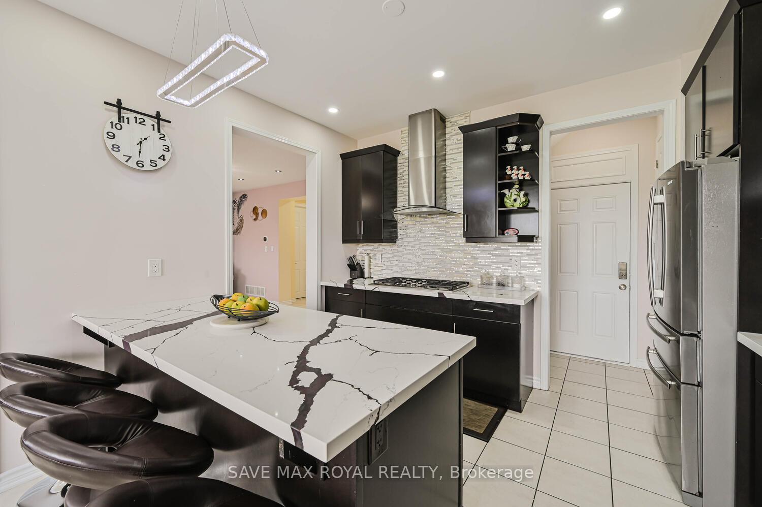 Photo 17 of 19 Polstar Road, Brampton, Northwest Brampton — HOMEH