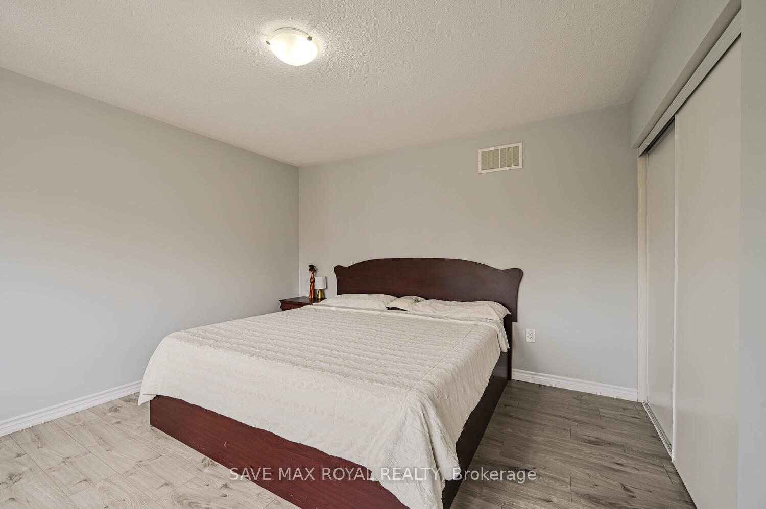 Photo 26 of 19 Polstar Road, Brampton, Northwest Brampton — HOMEH